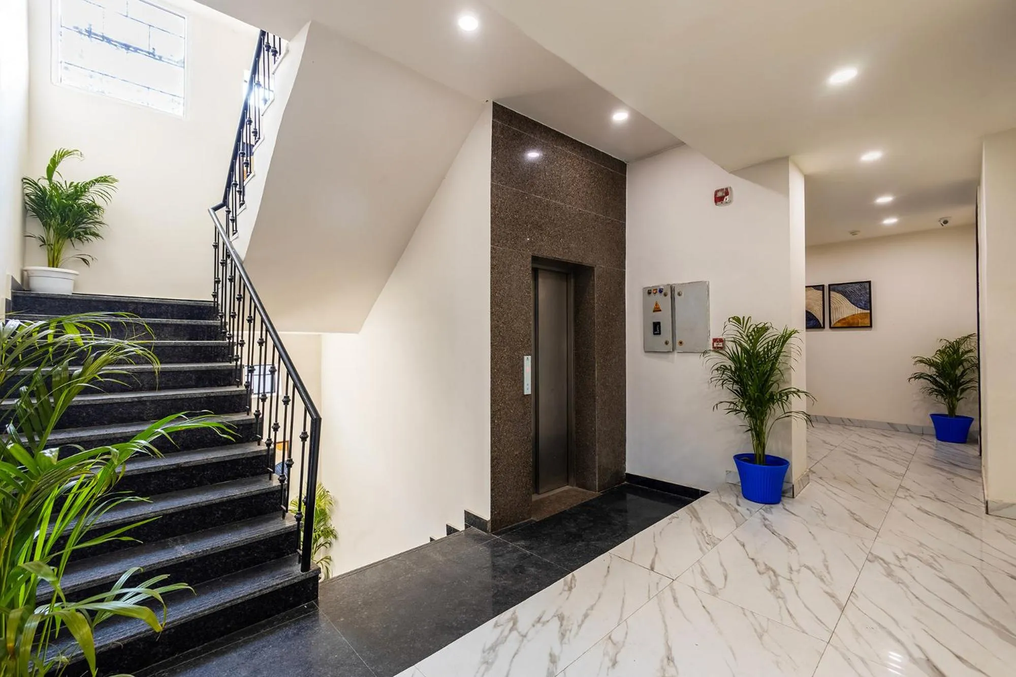 elevator in FabHotel Vat