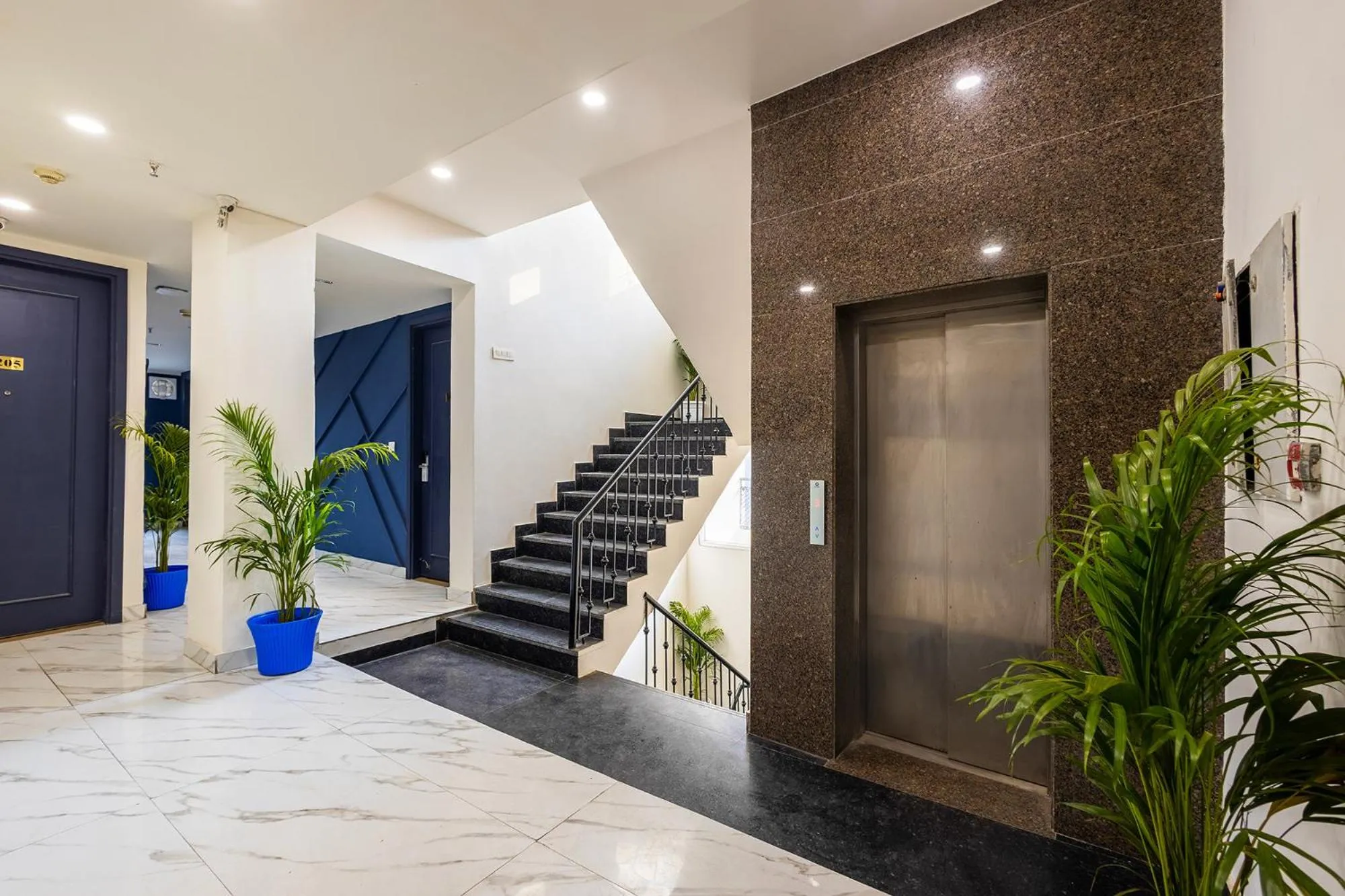 elevator in FabHotel Vat