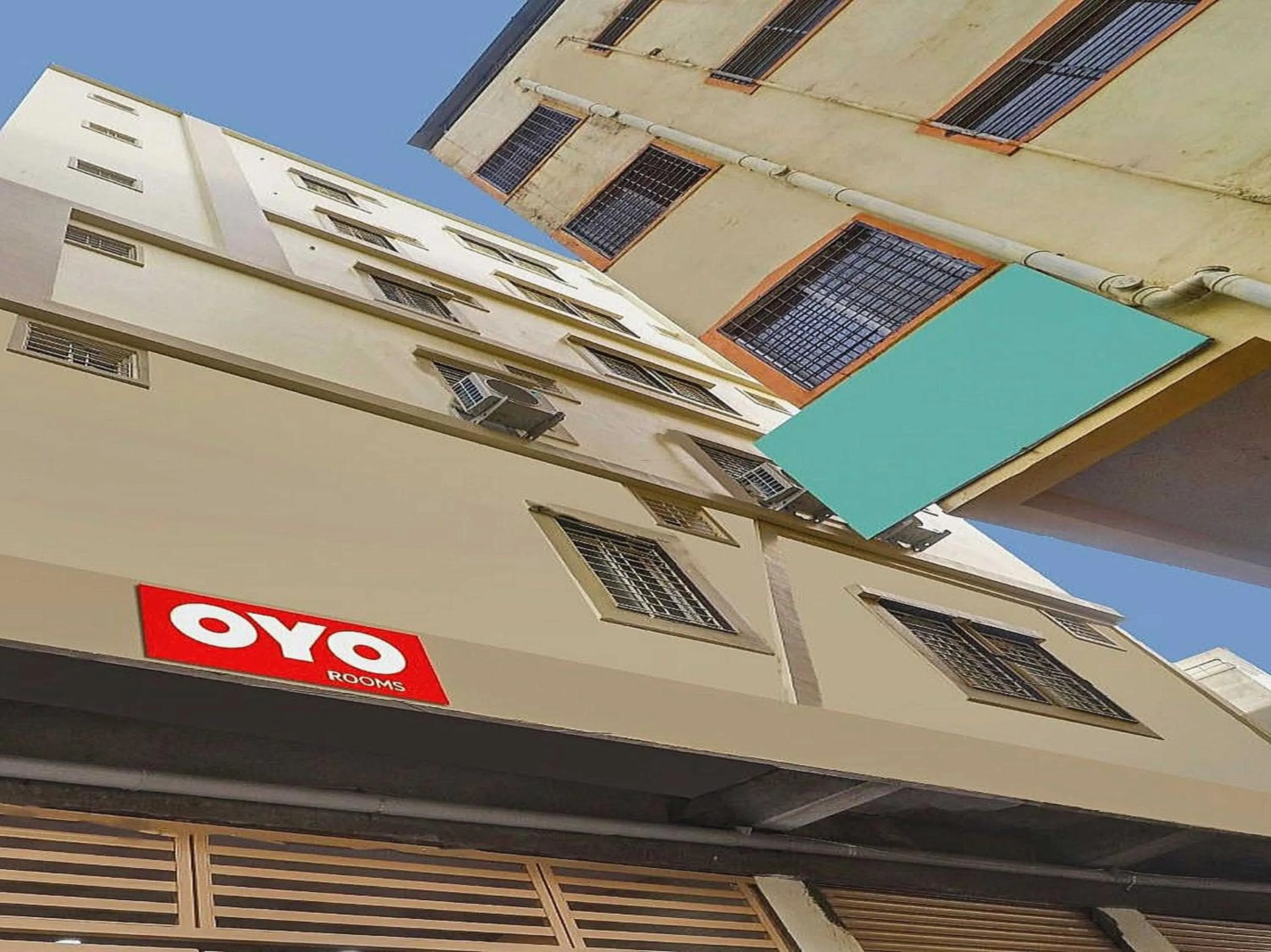 Facade/entrance in Hotel O Lal Residency