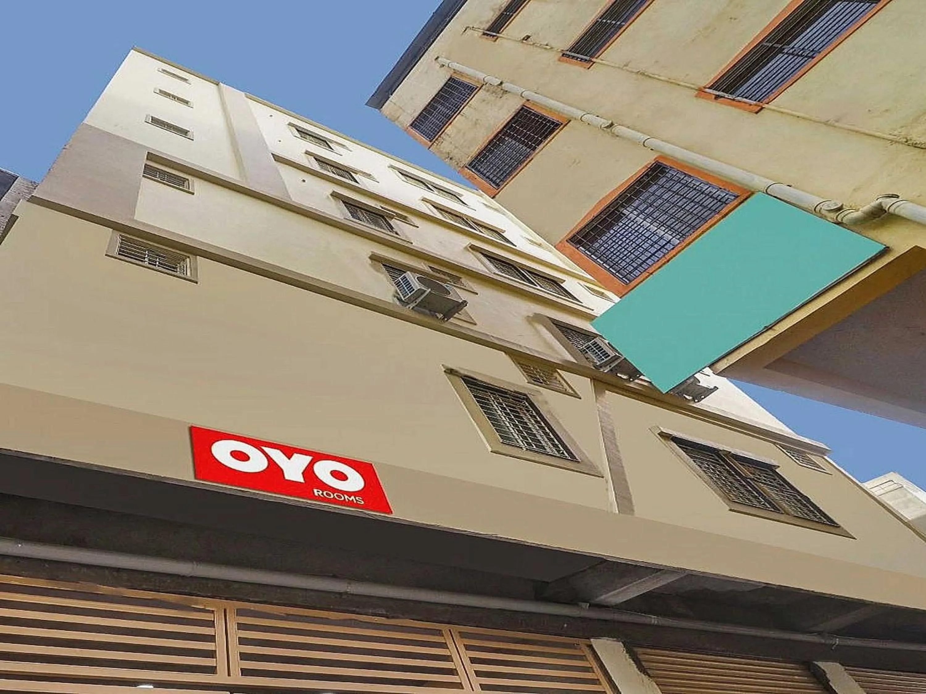 Facade/entrance in Hotel O Lal Residency