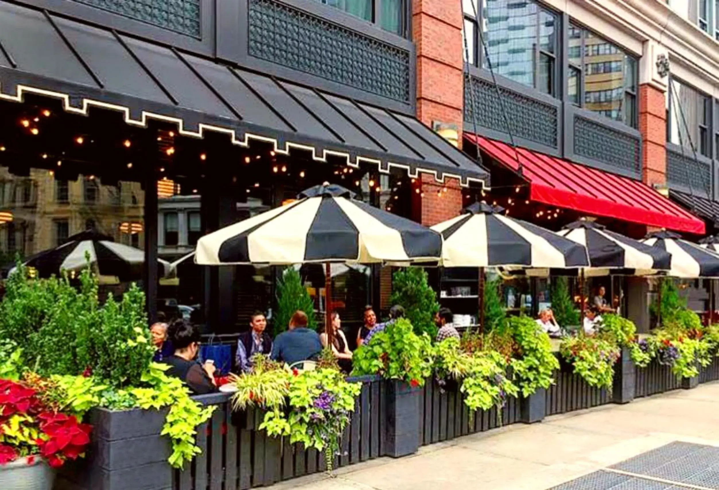 Restaurant/places to eat in Roxy Hotel New York Restaurant/places to eat in Roxy Hotel New York