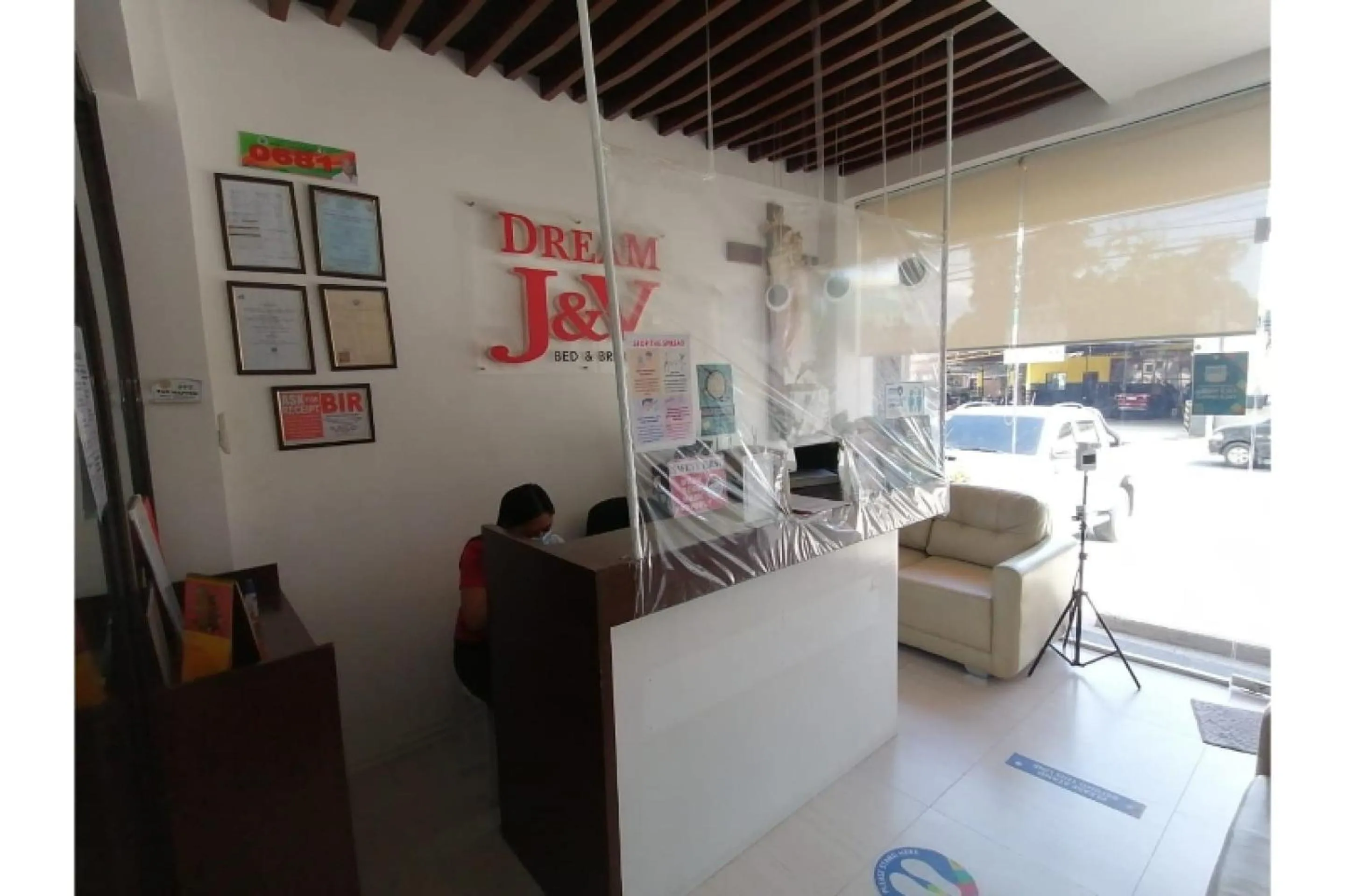 Lobby or reception in OYO 869 Jnv Dream Hotel