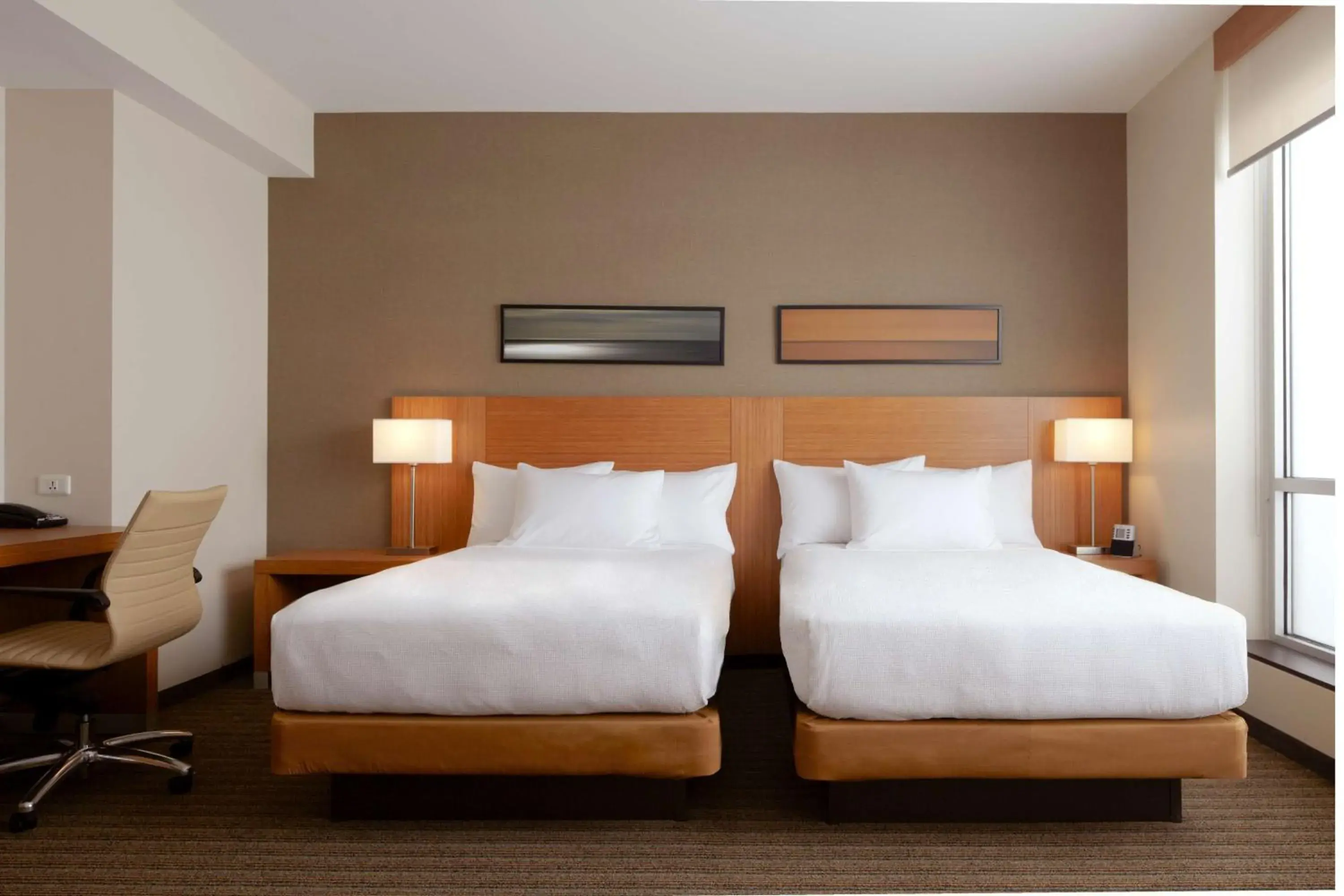 Photo of the whole room, Bed in Hyatt Place Indianapolis Fishers Photo of the whole room, Bed in Hyatt Place Indianapolis Fishers