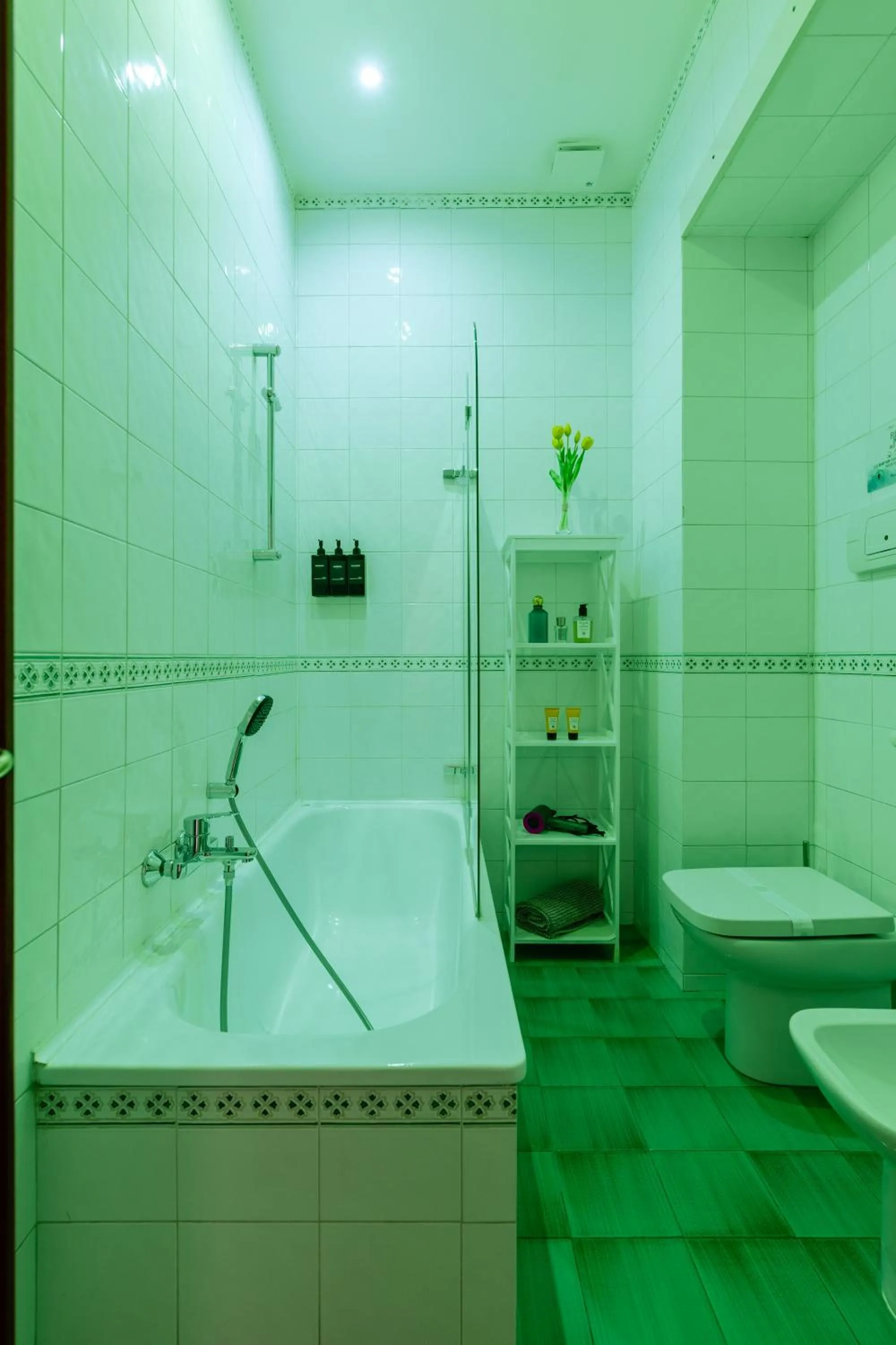 Shower in NapoliCentro Mare - Sea View Rooms & Suites