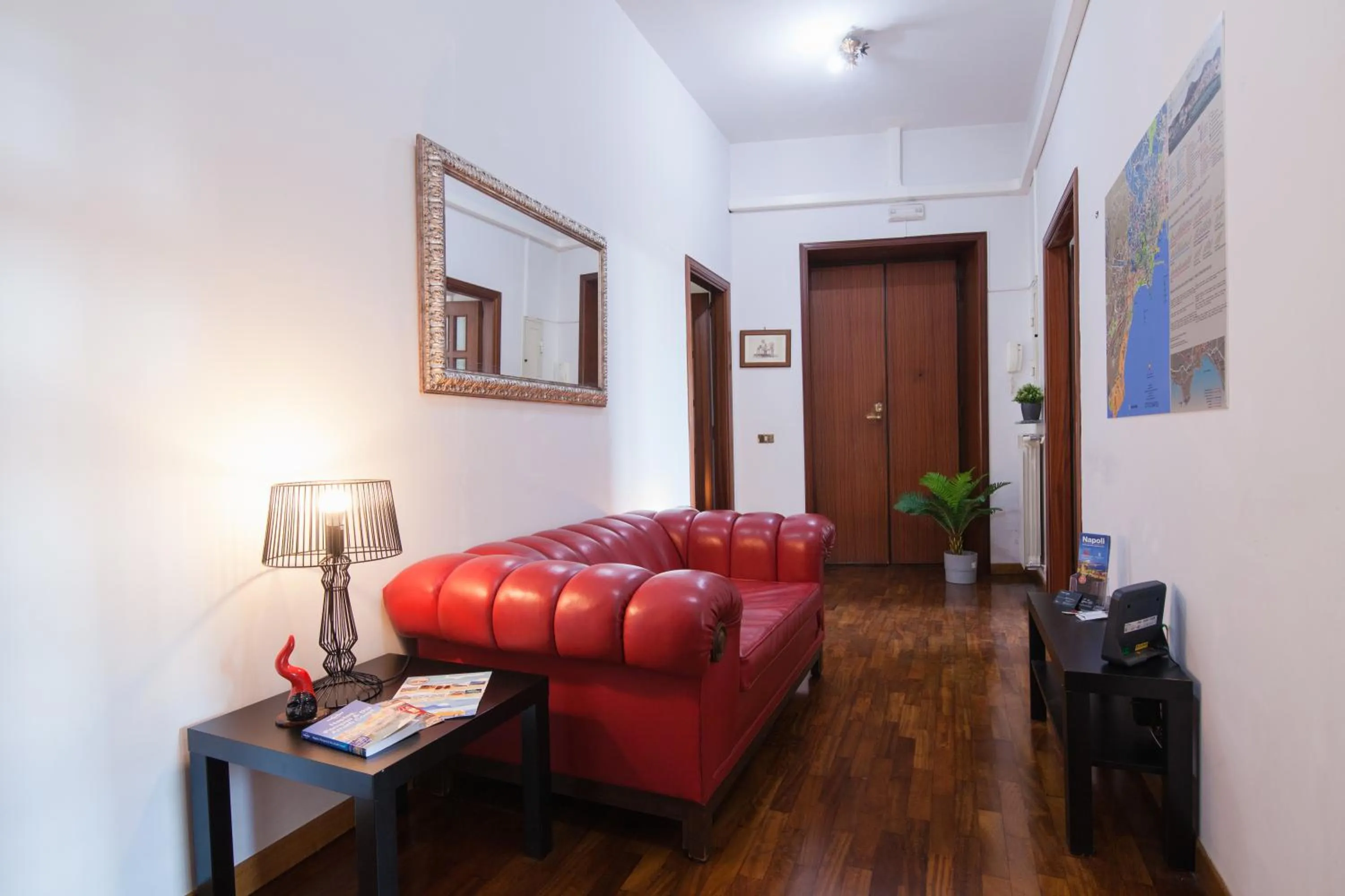 Lobby or reception in NapoliCentro Mare - Sea View Rooms & Suites