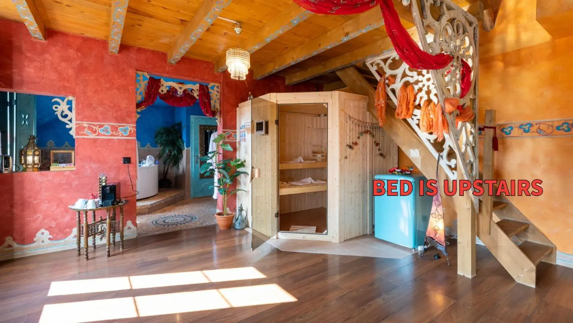 Maharadscha Palace Suite with Spa Bath in Hotel Zeit & Traum Privat SPA Maharadscha Palace Suite with Spa Bath in Hotel Zeit & Traum Privat SPA