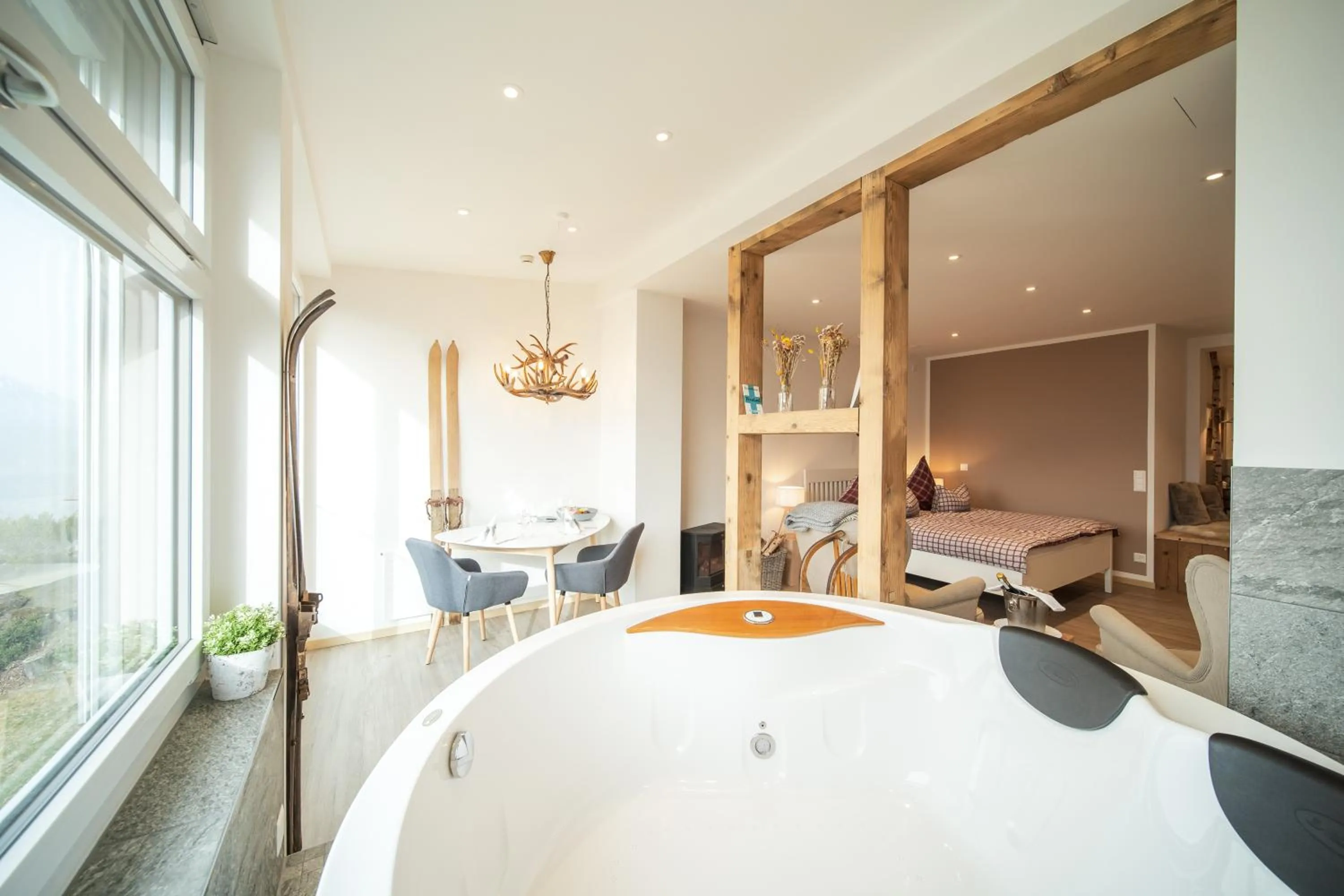 Hot Tub, Bed in Hotel Zeit & Traum Privat SPA