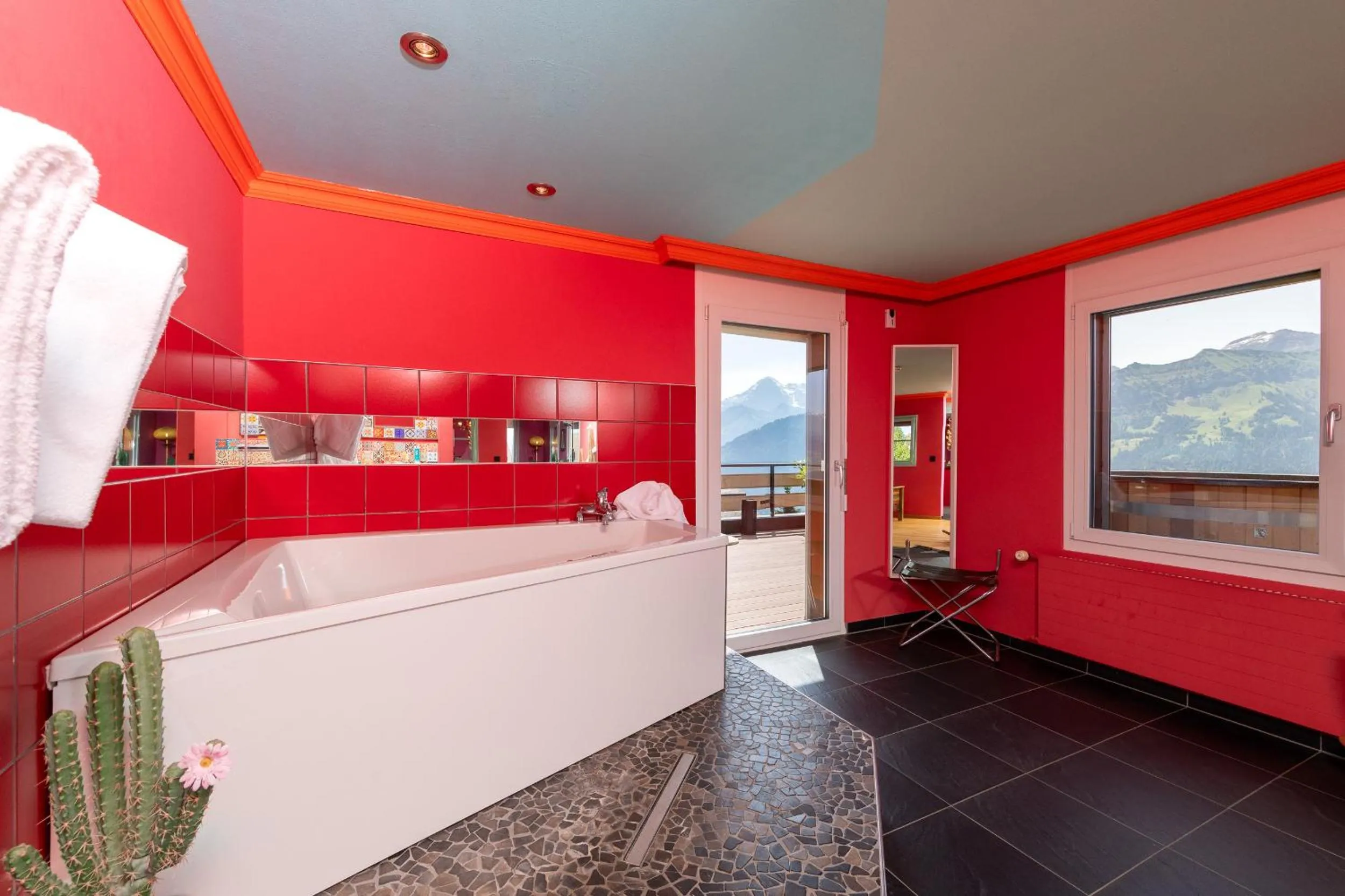 Hot Tub in Hotel Zeit & Traum Privat SPA