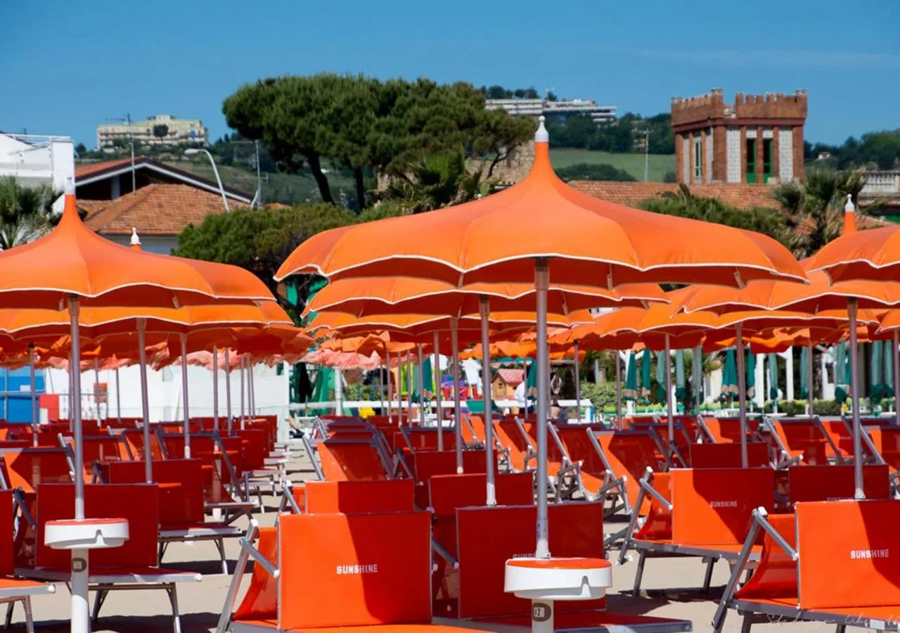 Beach in Hotel Palace Magnolia SPA