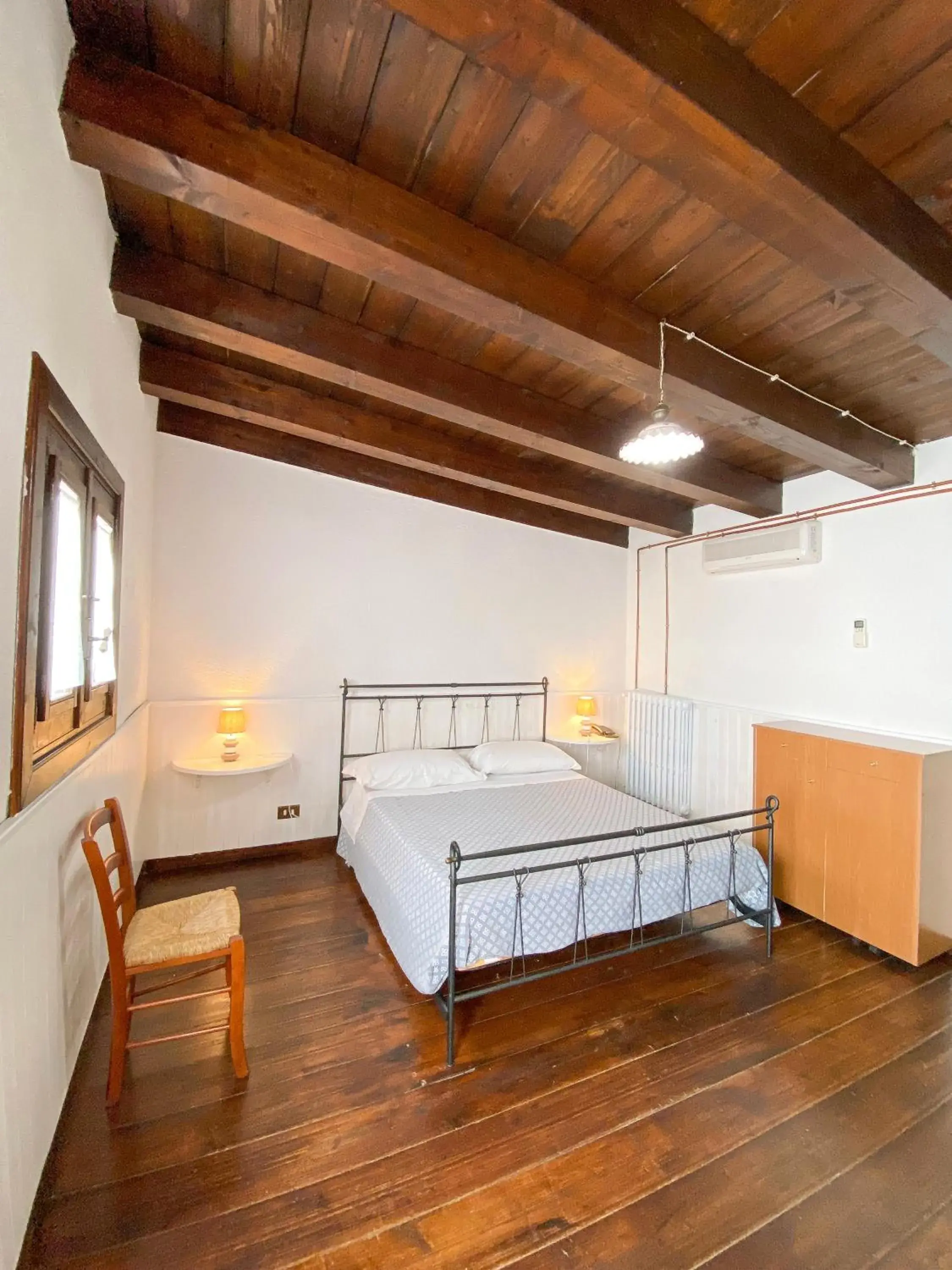 Two-Bedroom Apartment in Dal Canonico Two-Bedroom Apartment in Dal Canonico