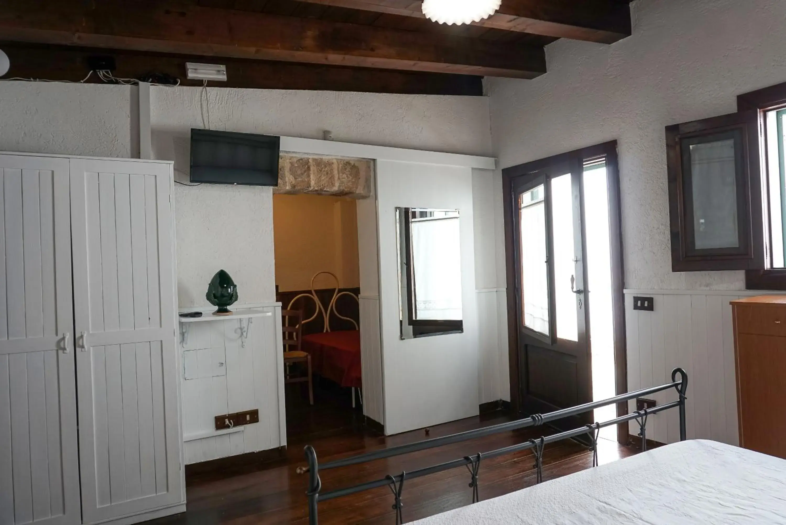 Two-Bedroom Apartment in Dal Canonico Two-Bedroom Apartment in Dal Canonico