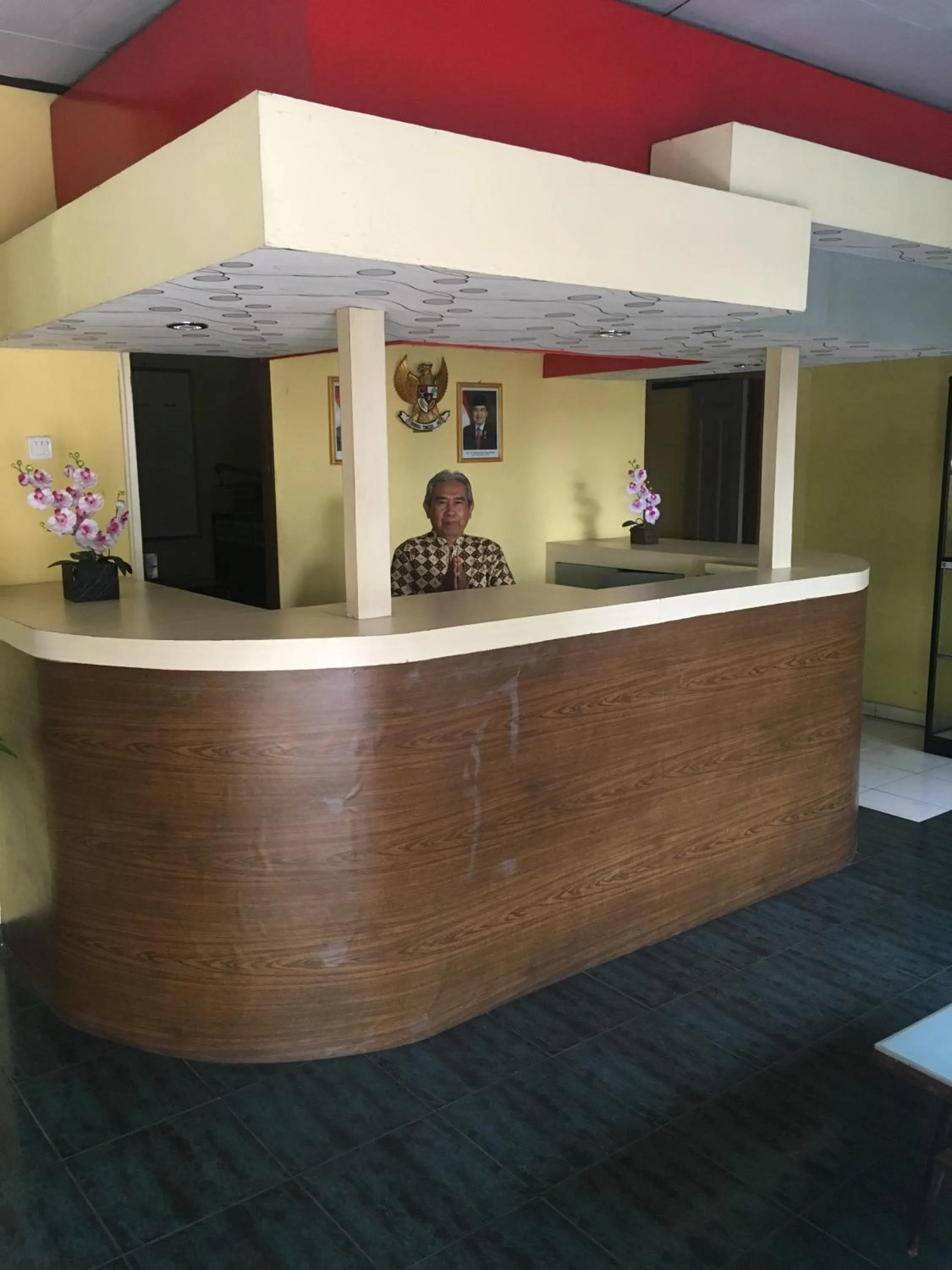 Lobby or reception in OYO Life 1708 Hotel Budi Famili 1 Syariah