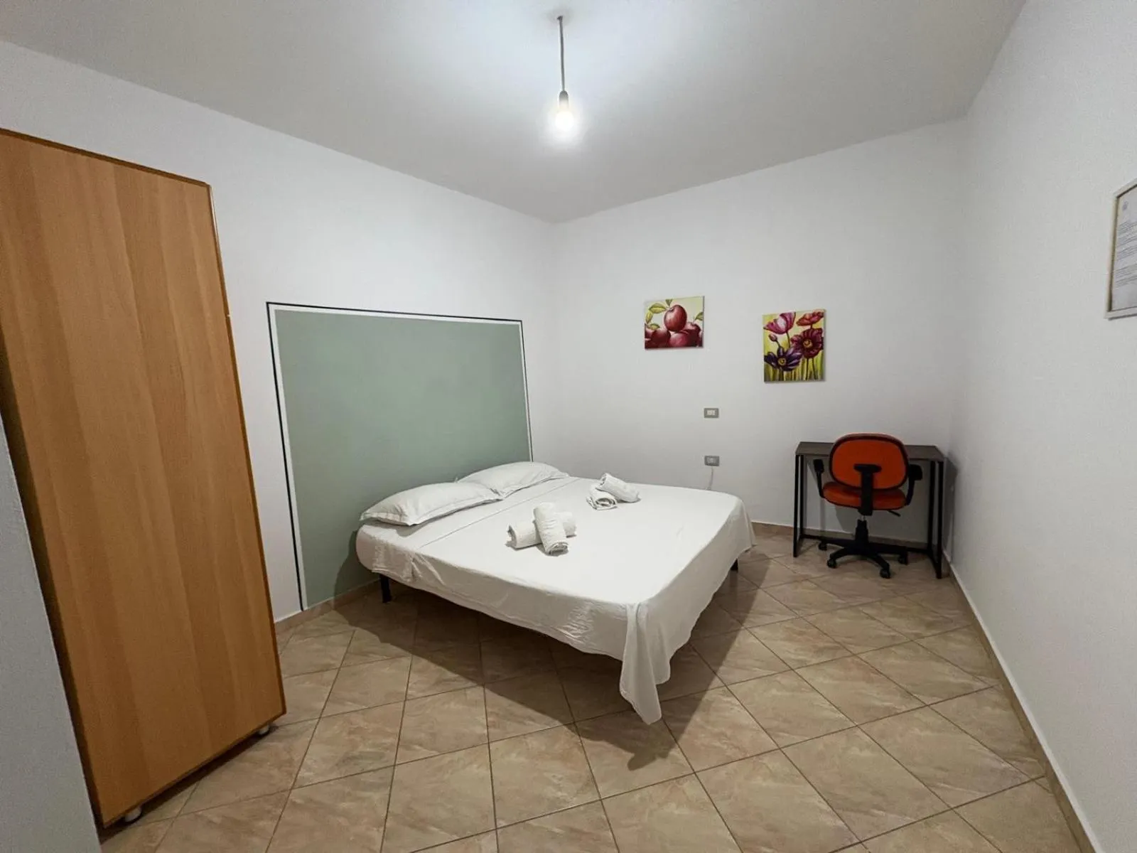 Bed in Home Sweet Home - Guest House