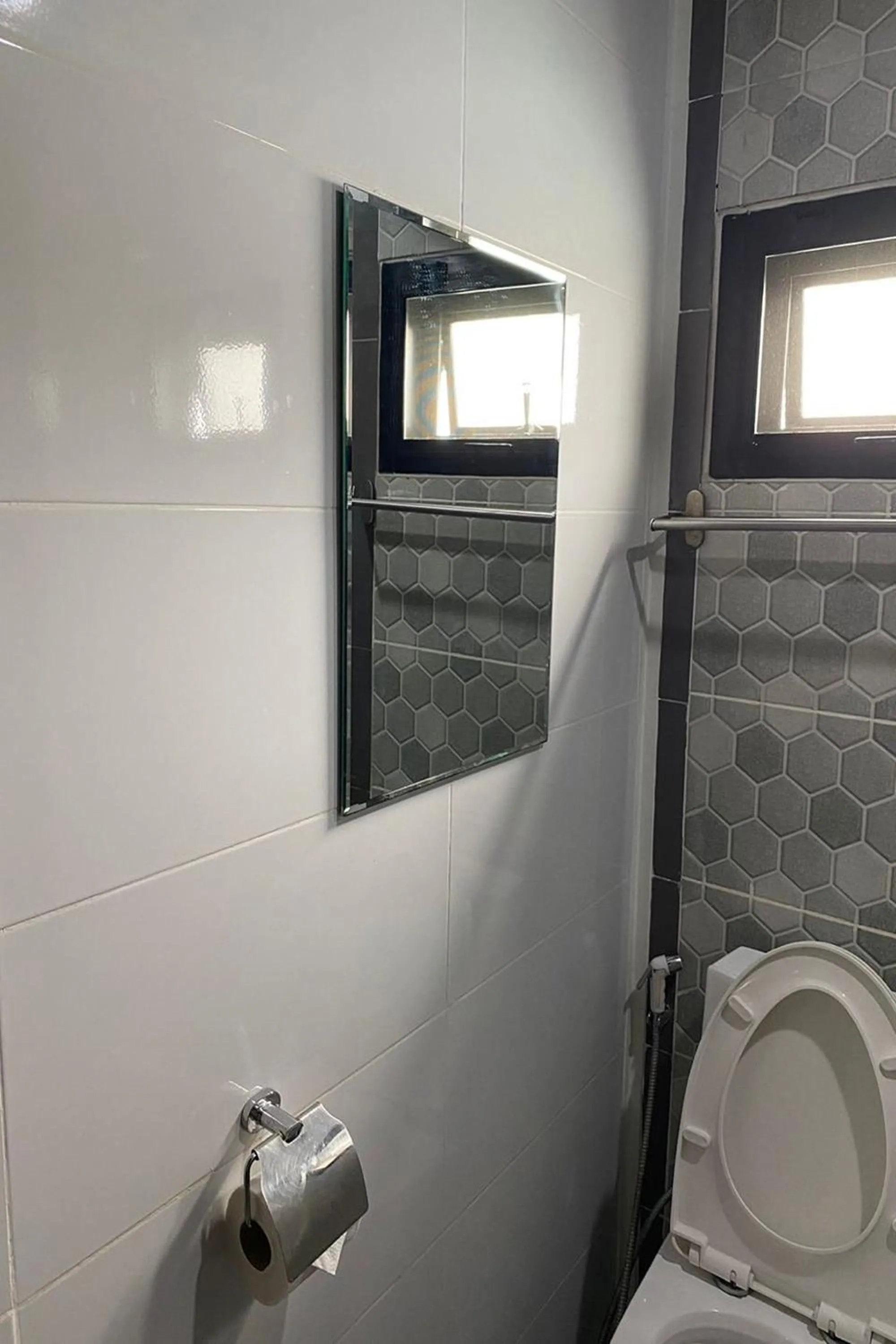 Bathroom in 44 Room Rama 3