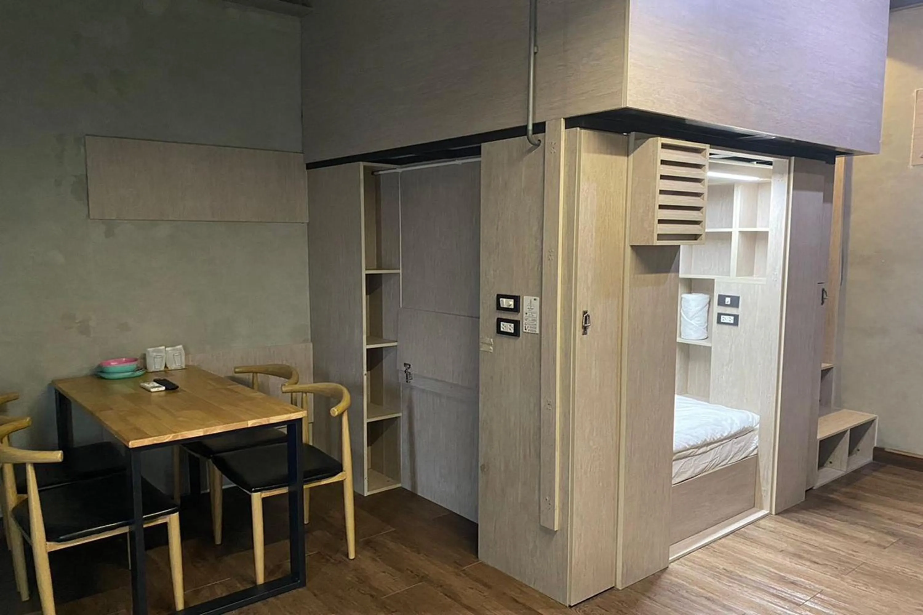 Dining area in 44 Room Rama 3