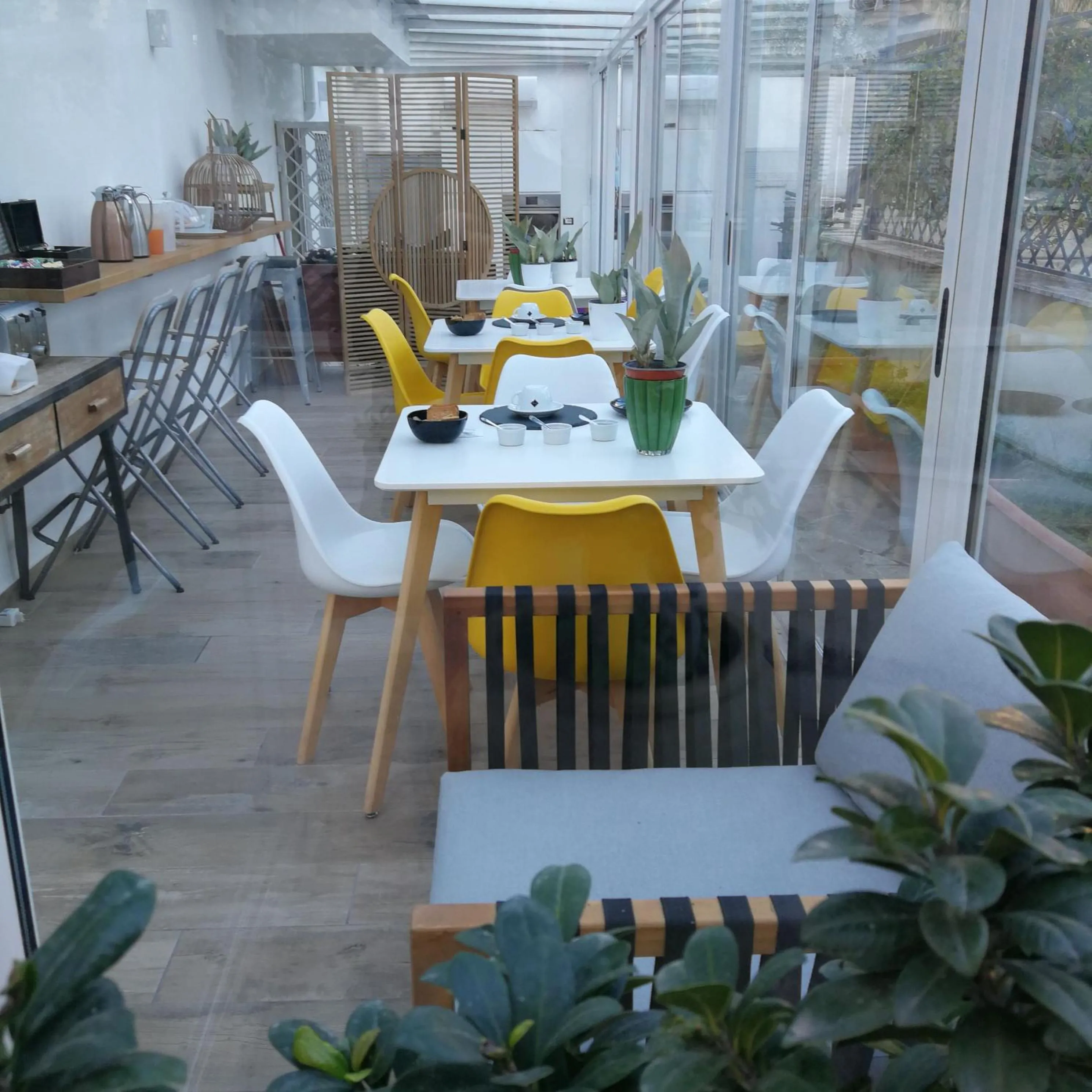 Restaurant/places to eat in Il Giardino Dei Limoni