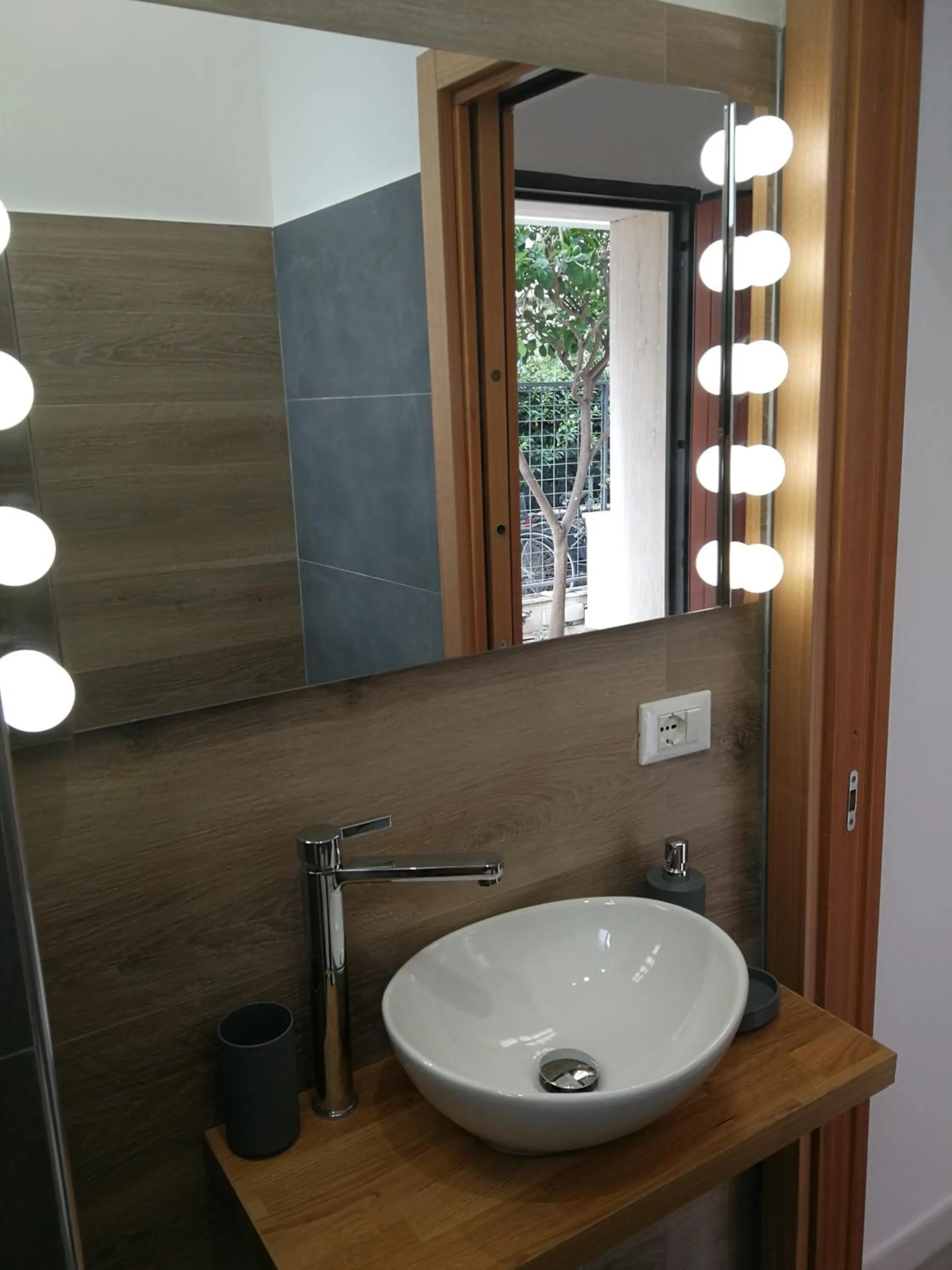 Bathroom in Il Giardino Dei Limoni