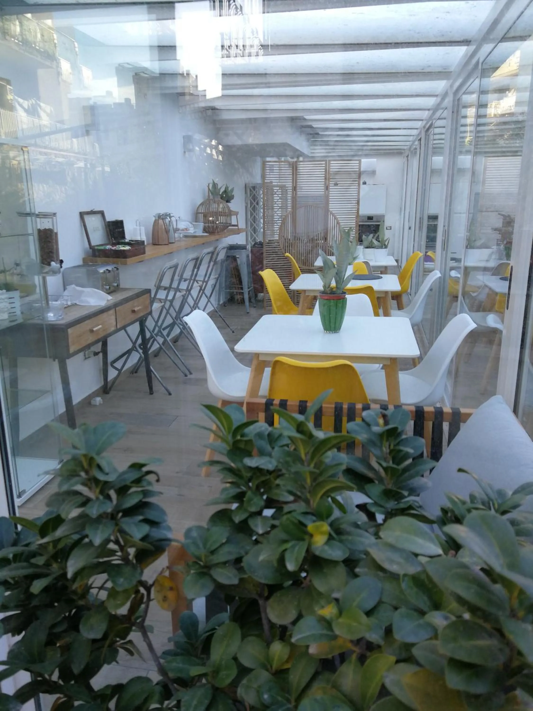 Restaurant/places to eat in Il Giardino Dei Limoni