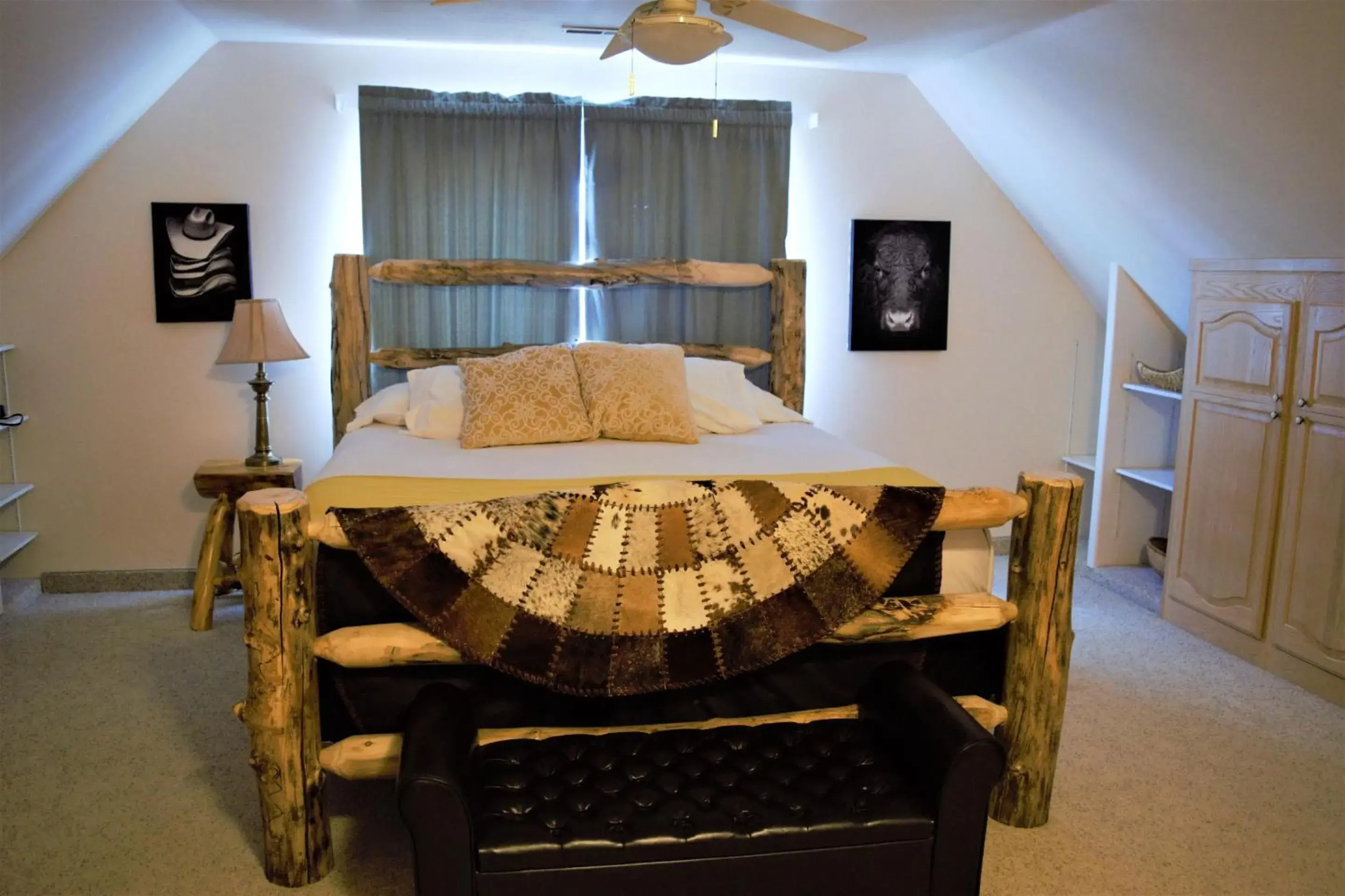 Bedroom, Bed in Swallow Cove Bedroom, Bed in Swallow Cove