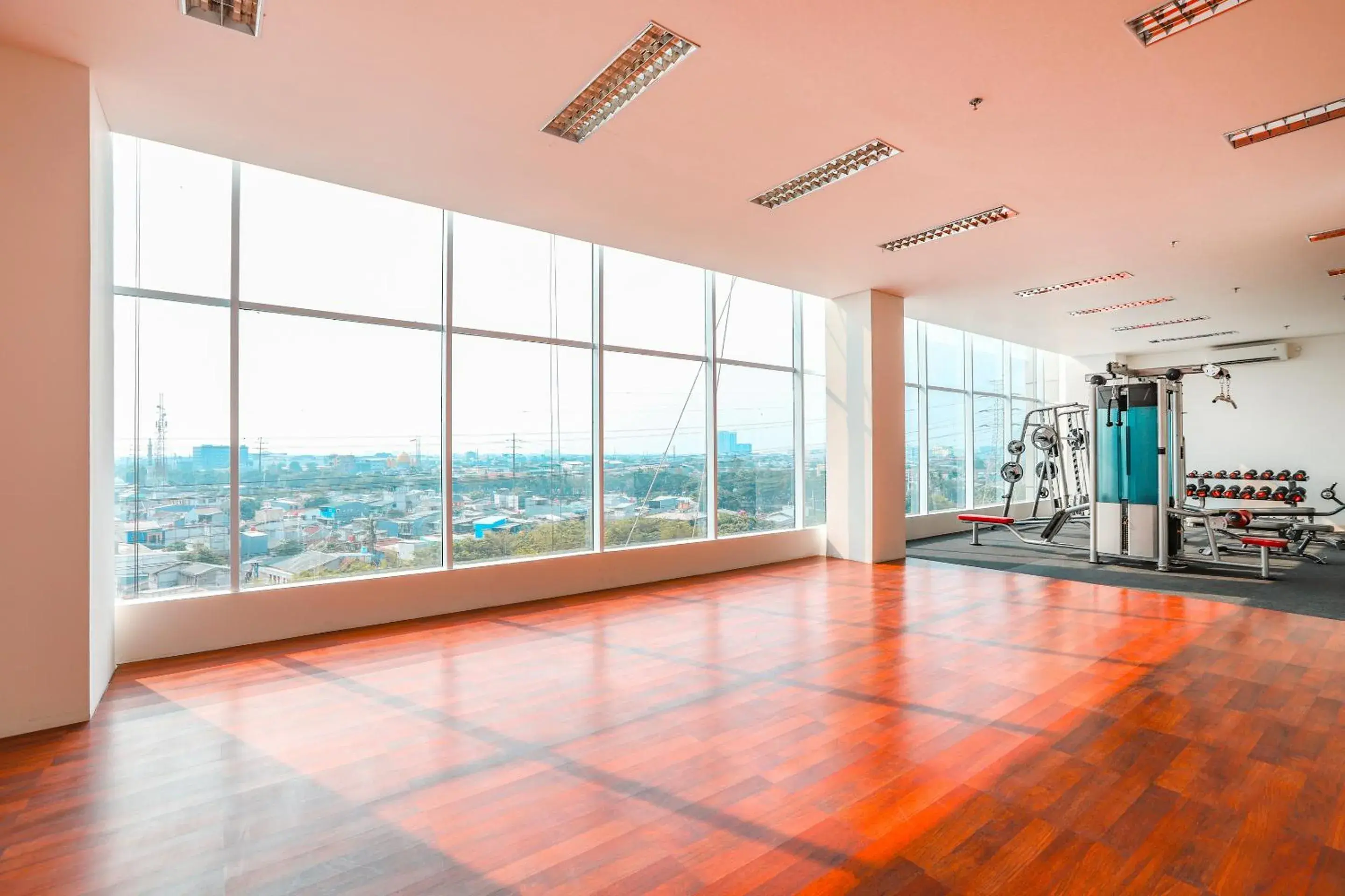 Fitness centre/facilities in Collection O 16 Vittoria Residence