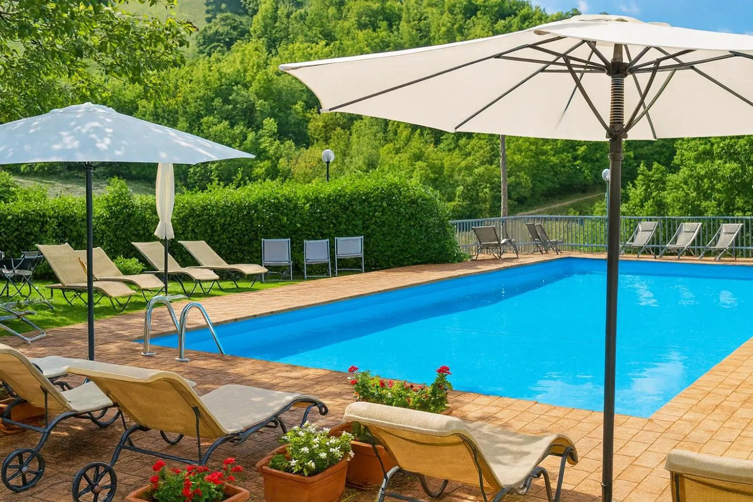 Swimming pool in Selvicolle Country House