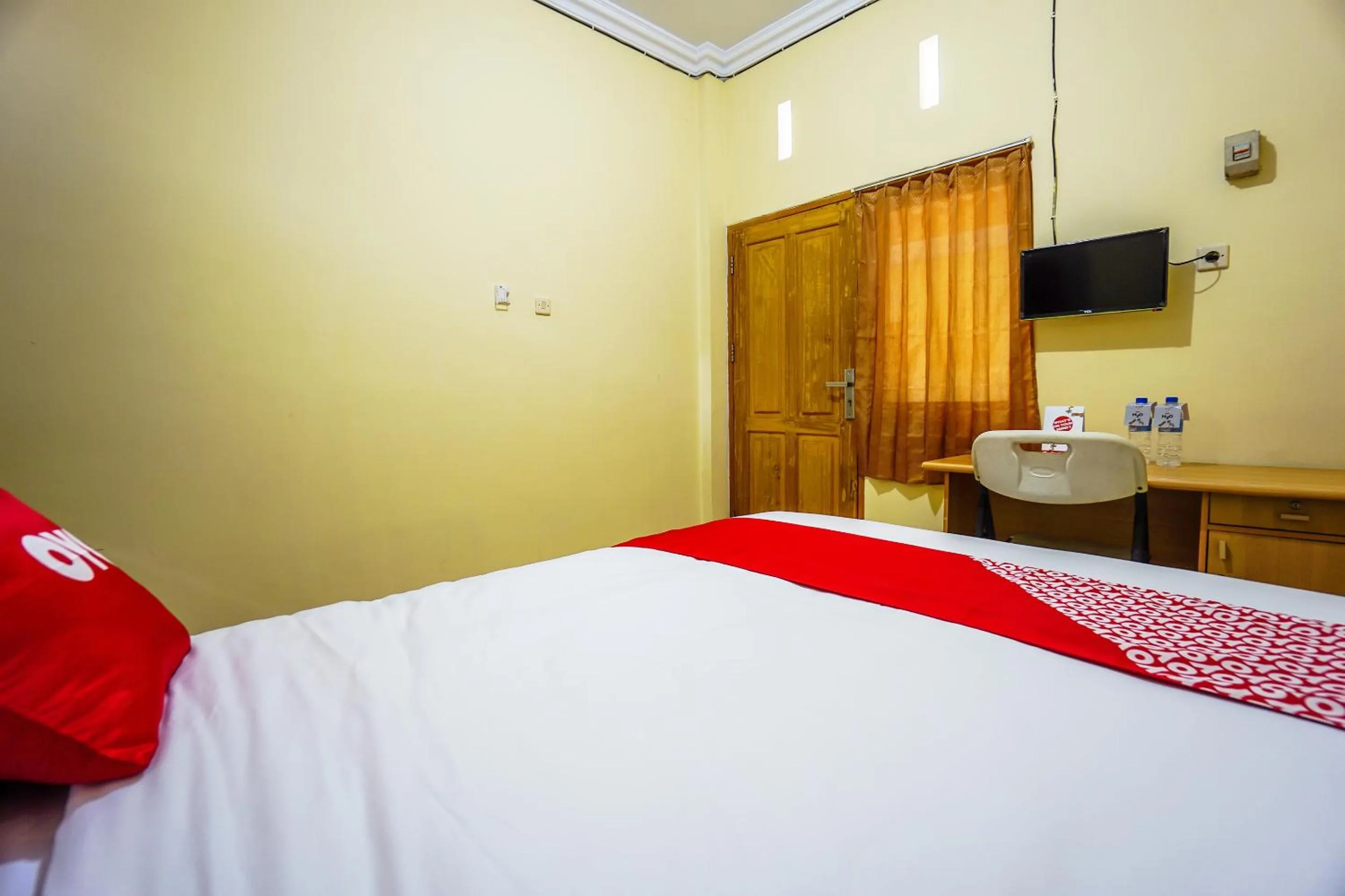 Bedroom in OYO 1720 A2b Residence