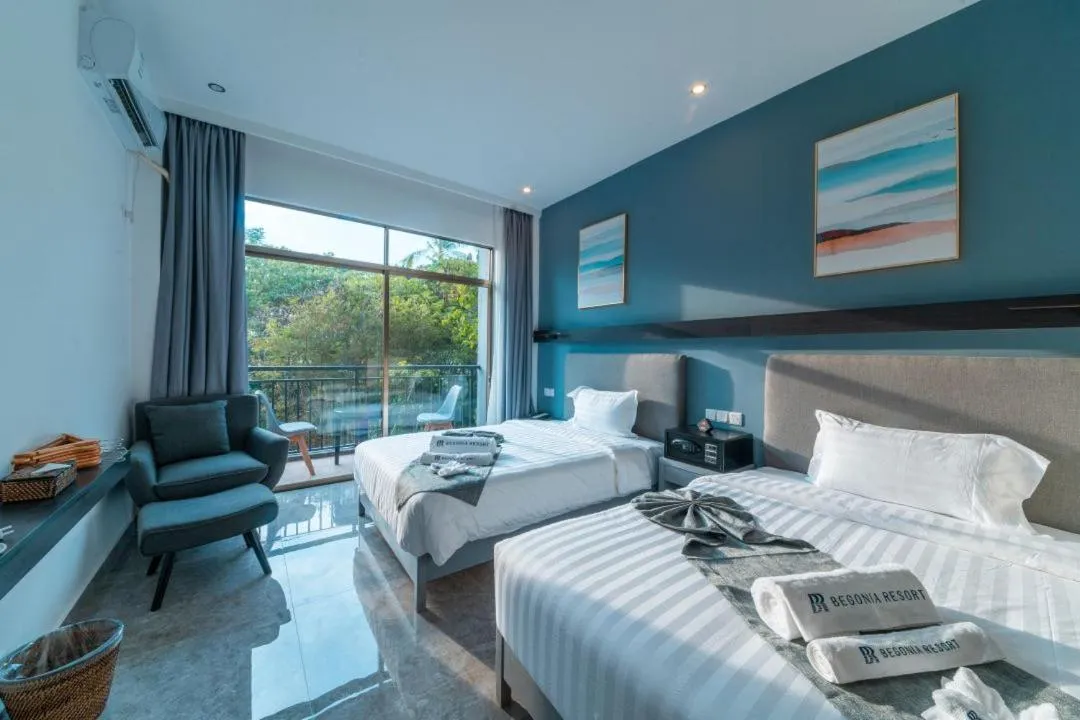 Photo of the whole room, Bed in Bohol Panglao Begonia Resort