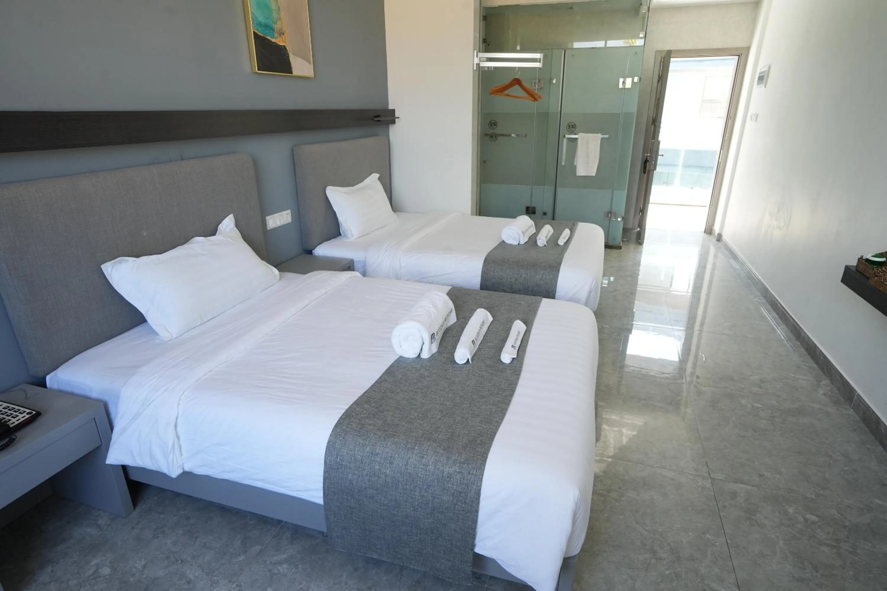 Bed in Bohol Panglao Begonia Resort