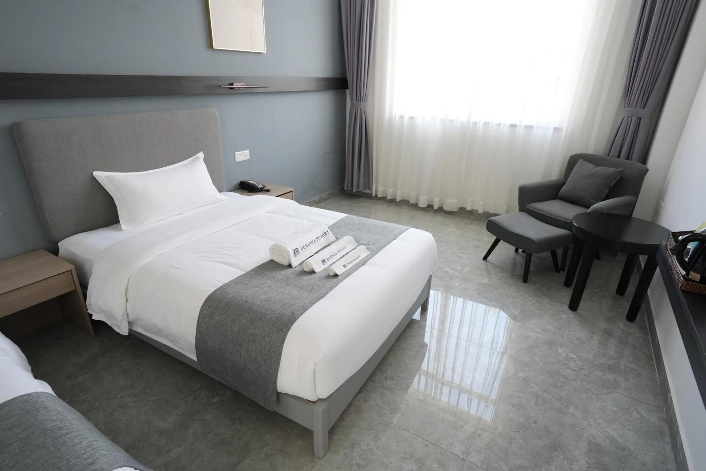 Bed in Bohol Panglao Begonia Resort