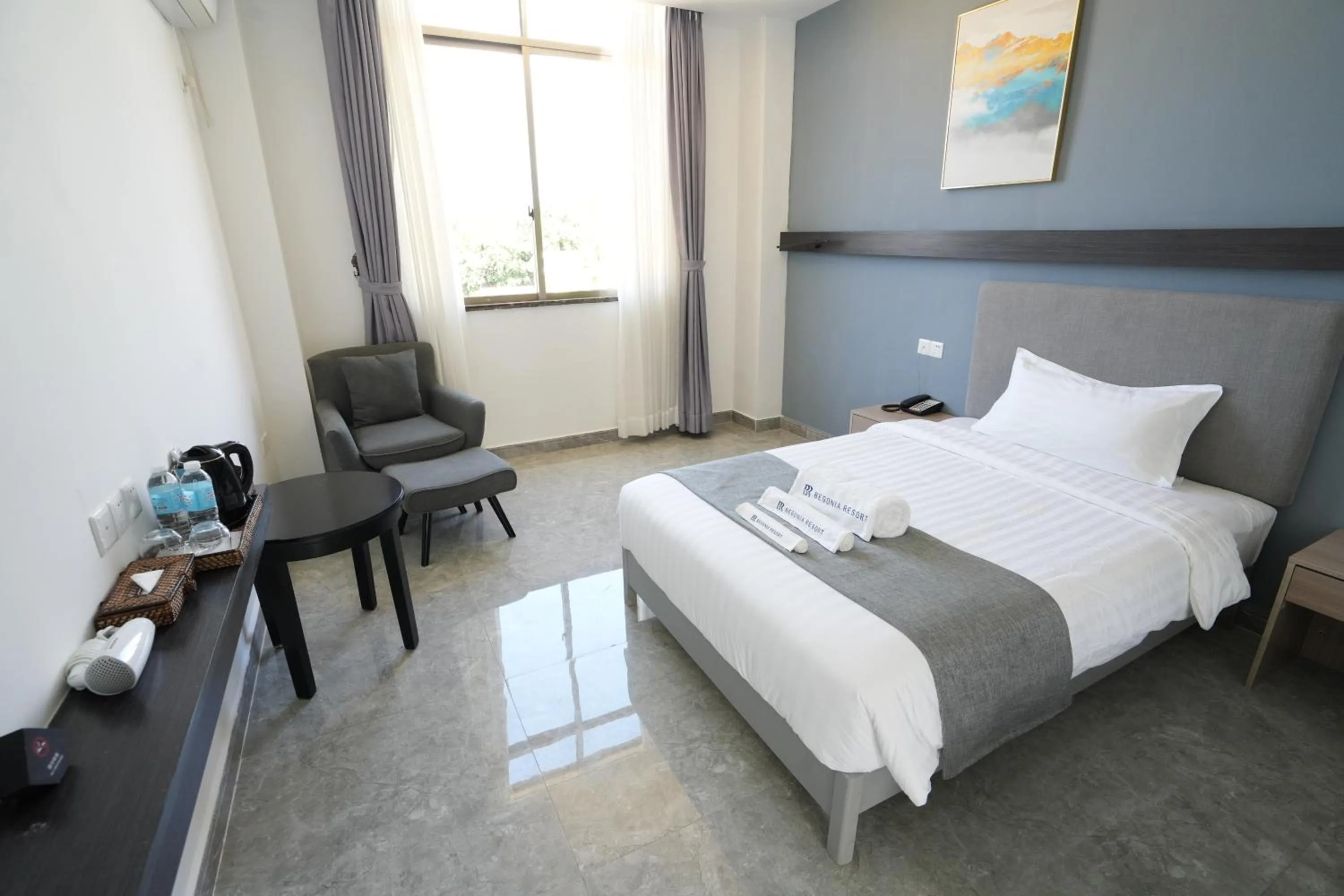 Bed in Bohol Panglao Begonia Resort