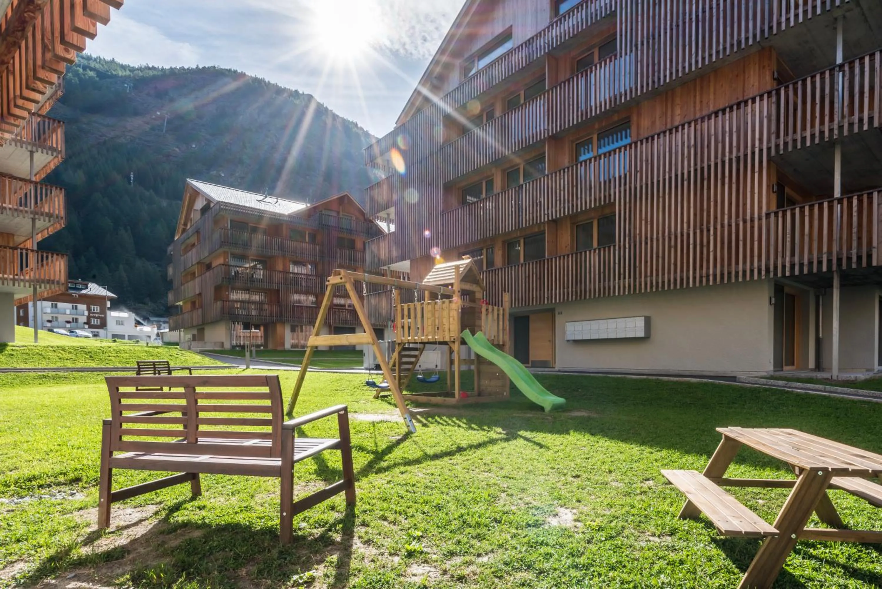 Property building in Montela Hotel & Resort - Suiten