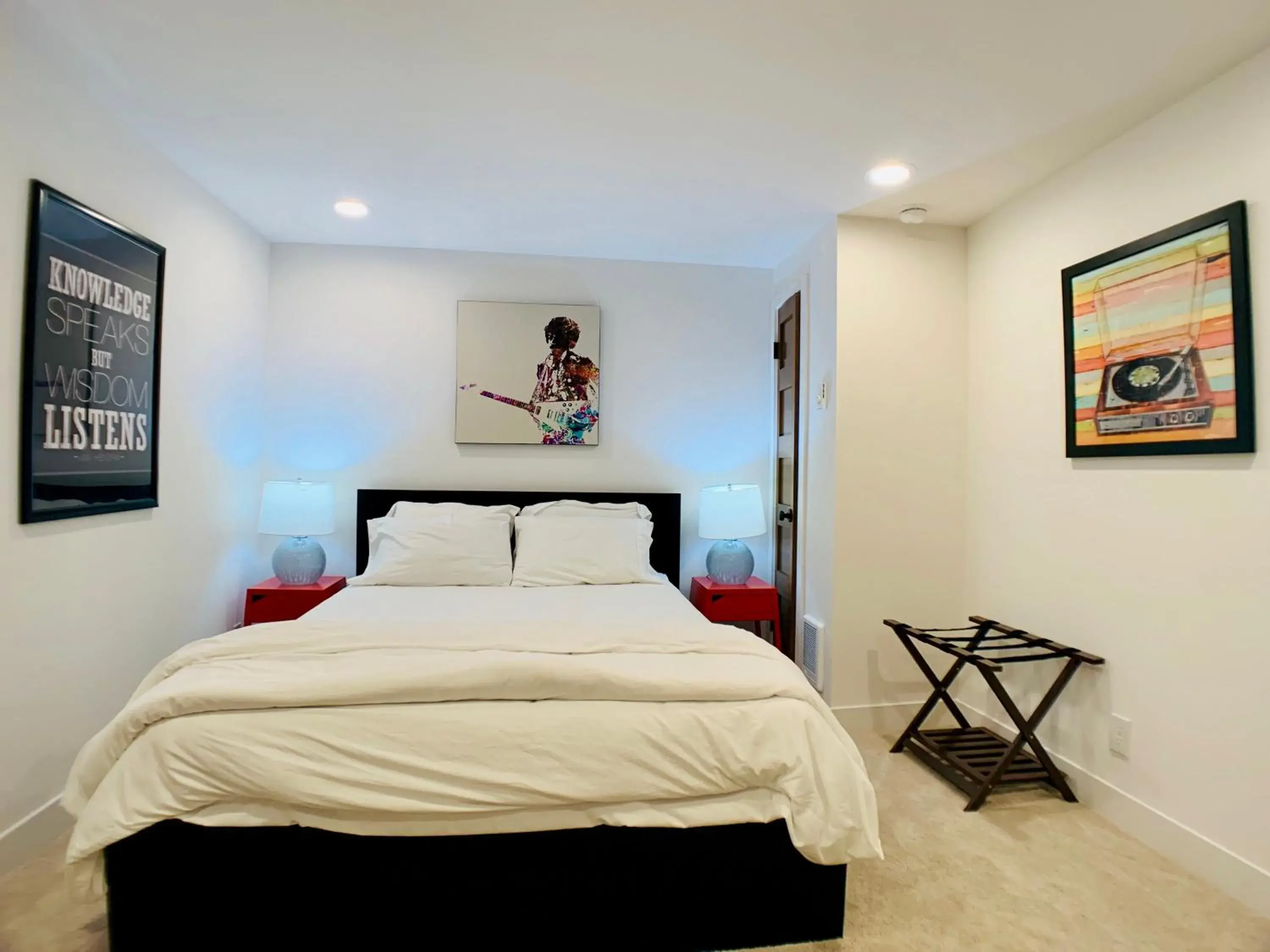 Bed in Phinneywood Hideaway - Zoo meets Lake Bed in Phinneywood Hideaway - Zoo meets Lake