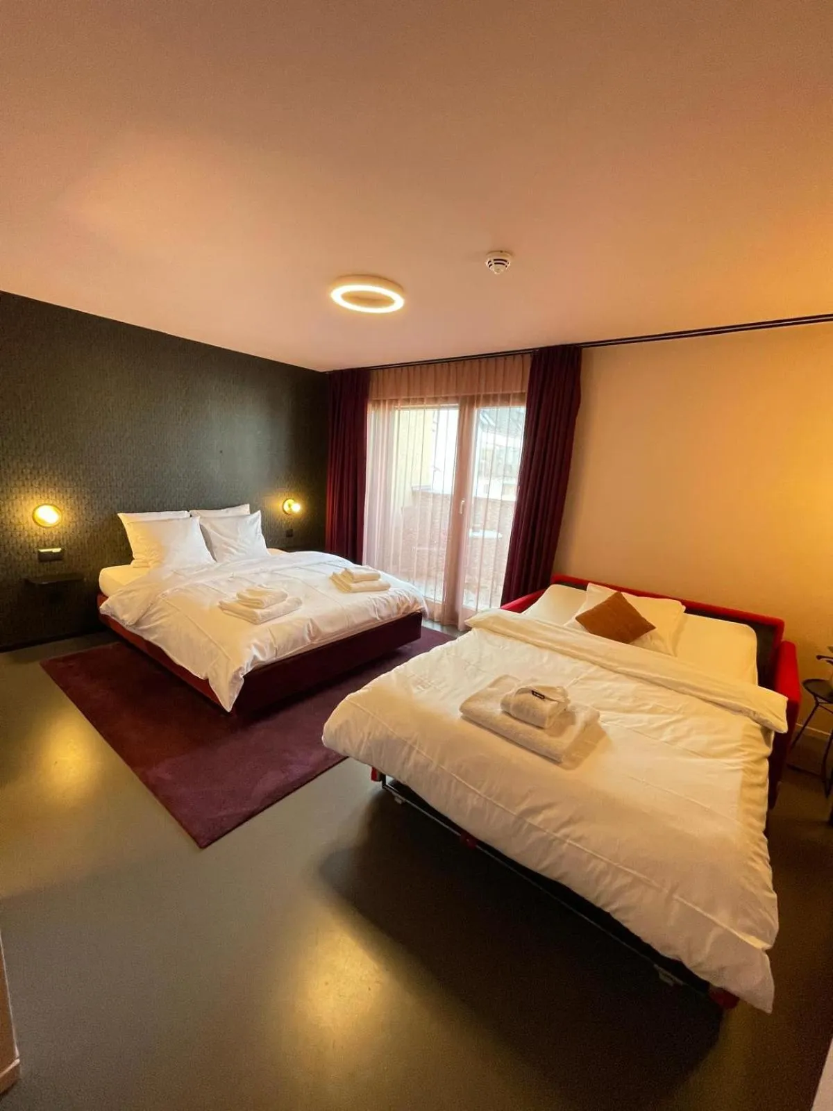 Bed in BLOOM Boutique Hotel & Lounge Basel