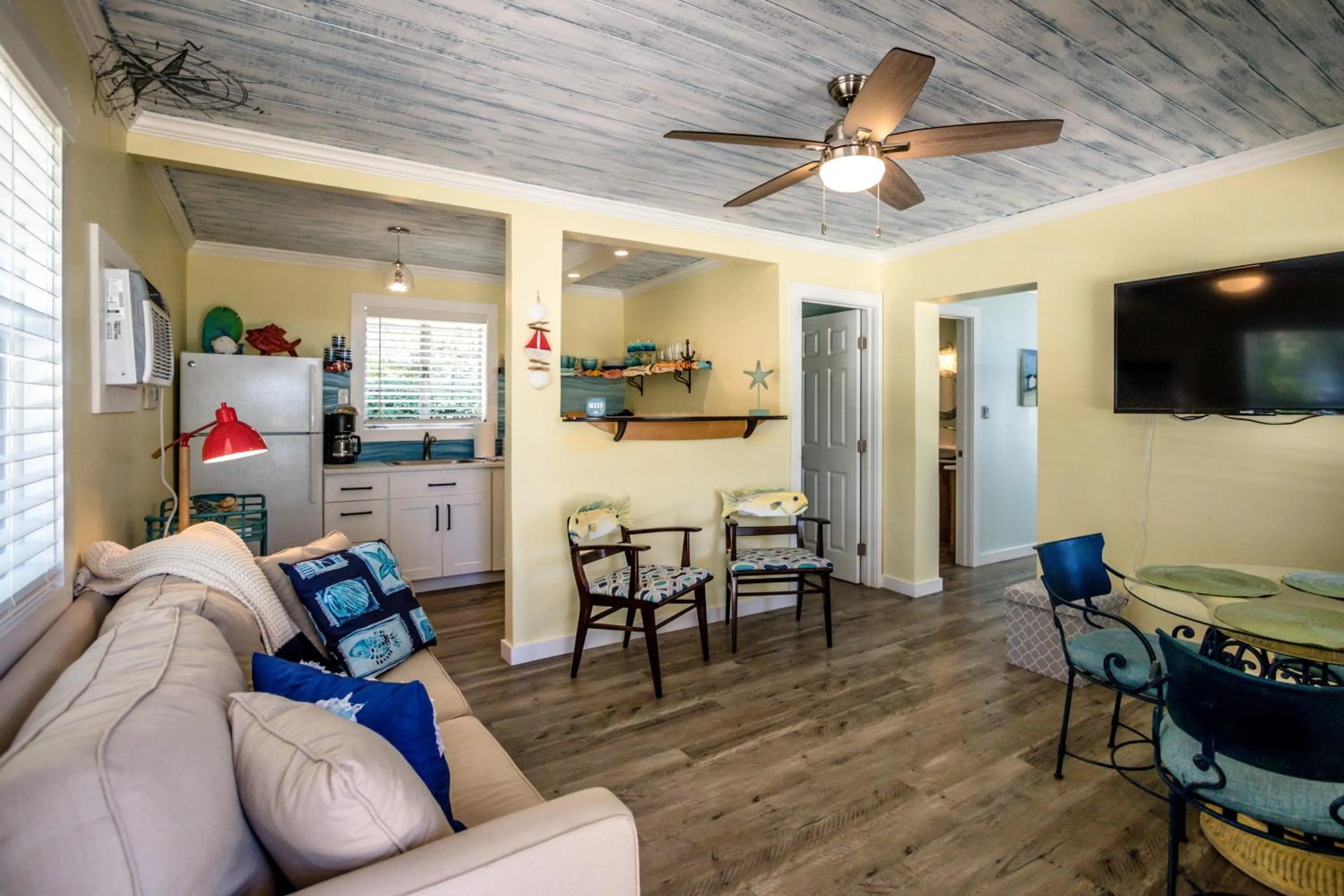 Island View Cottages Sebastian