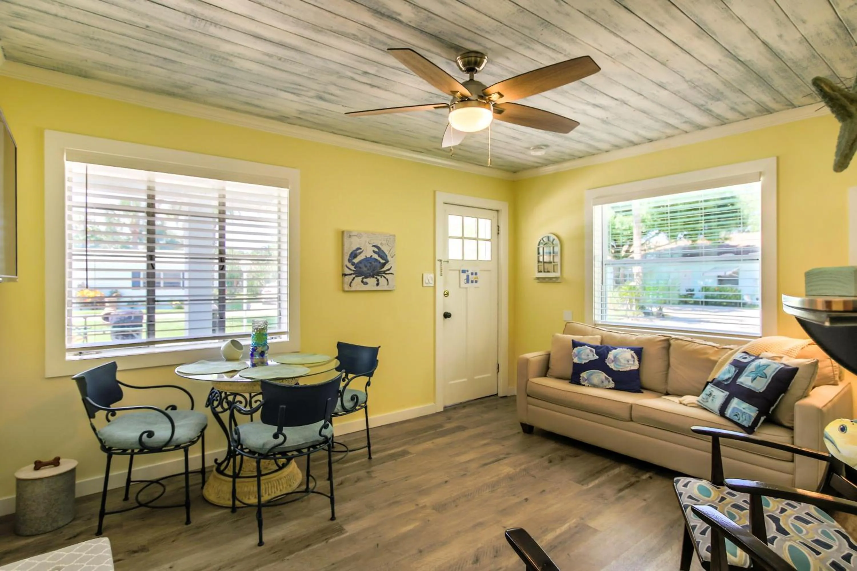 Island View Cottages Sebastian