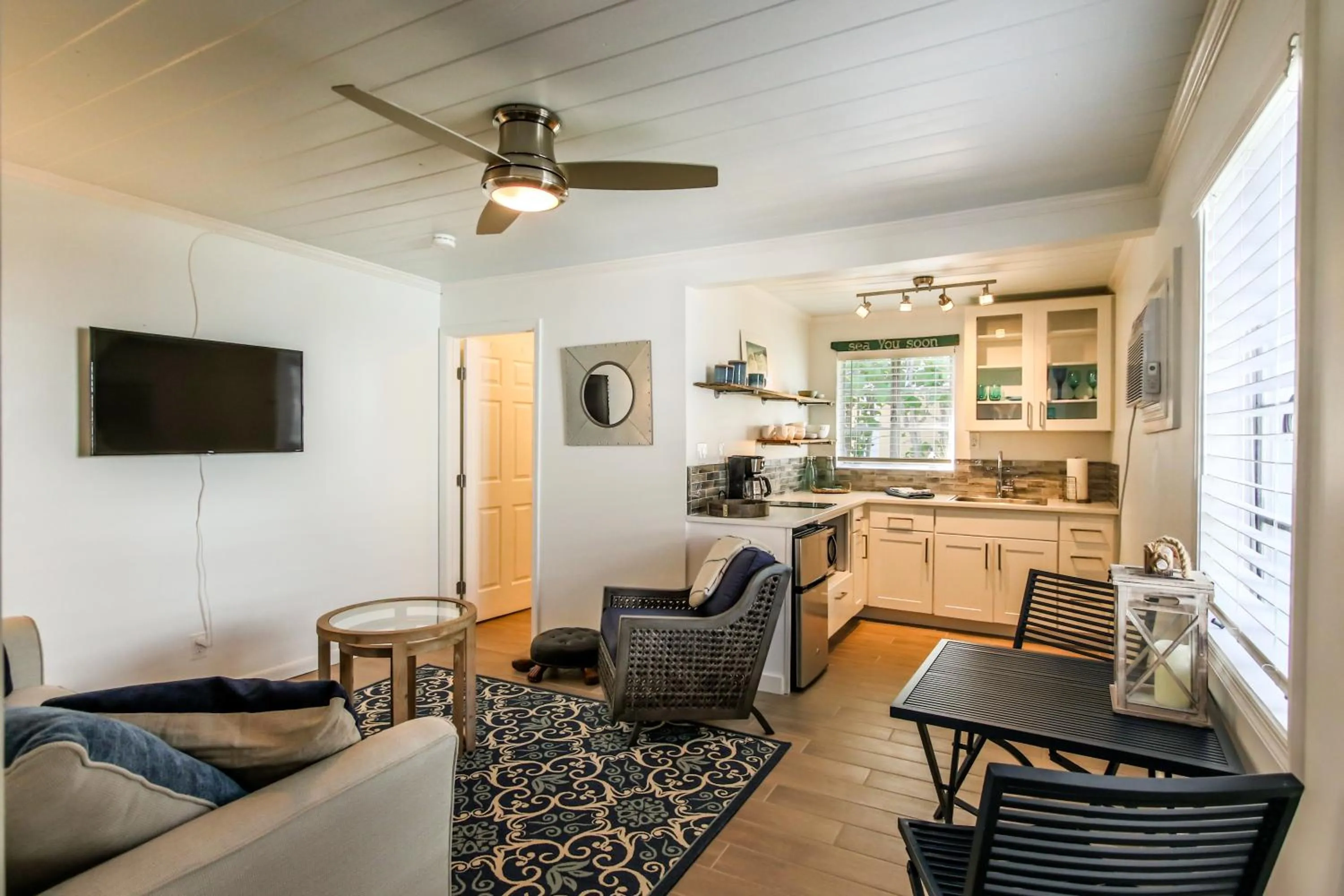 Island View Cottages Sebastian