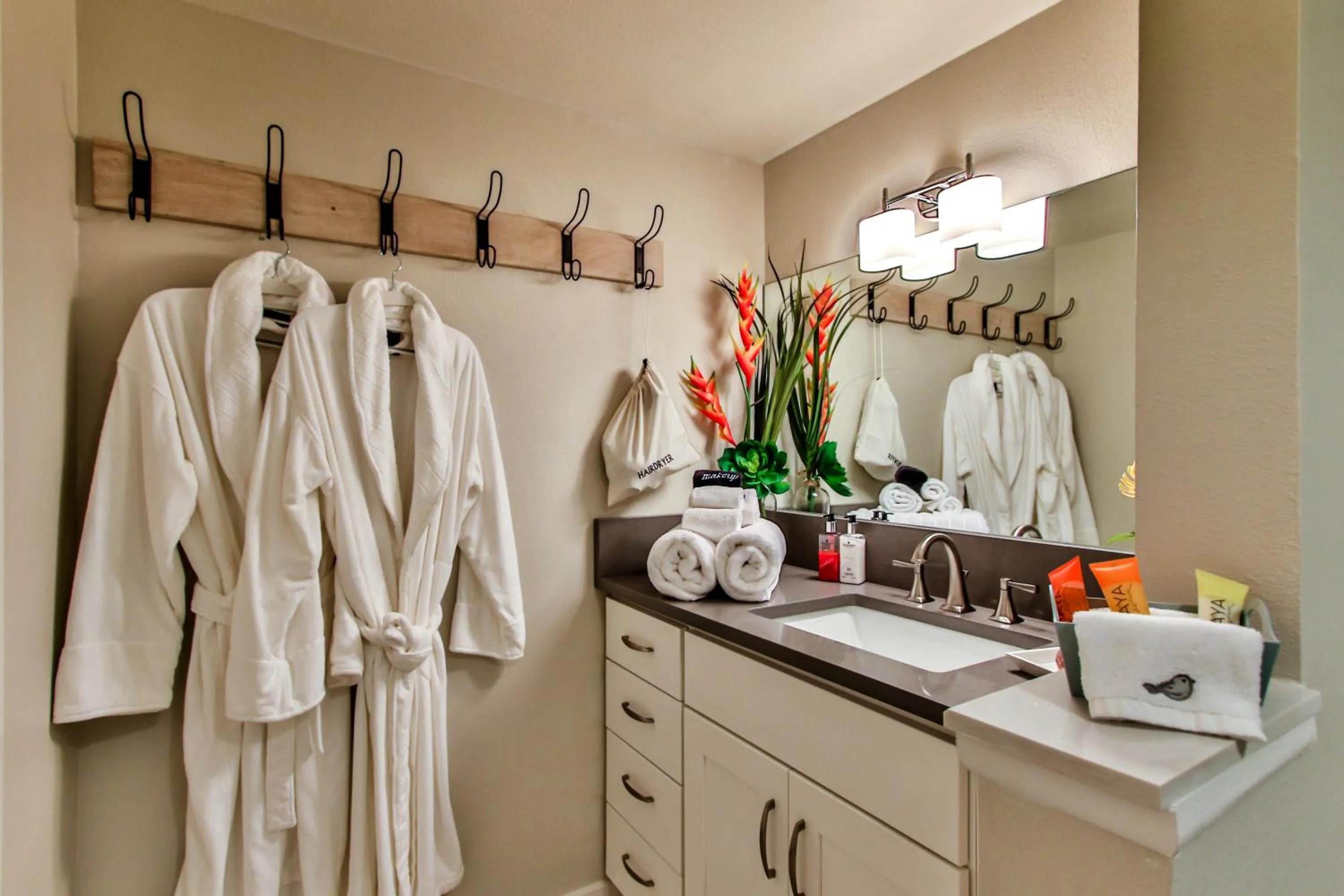 Island View Cottages Sebastian