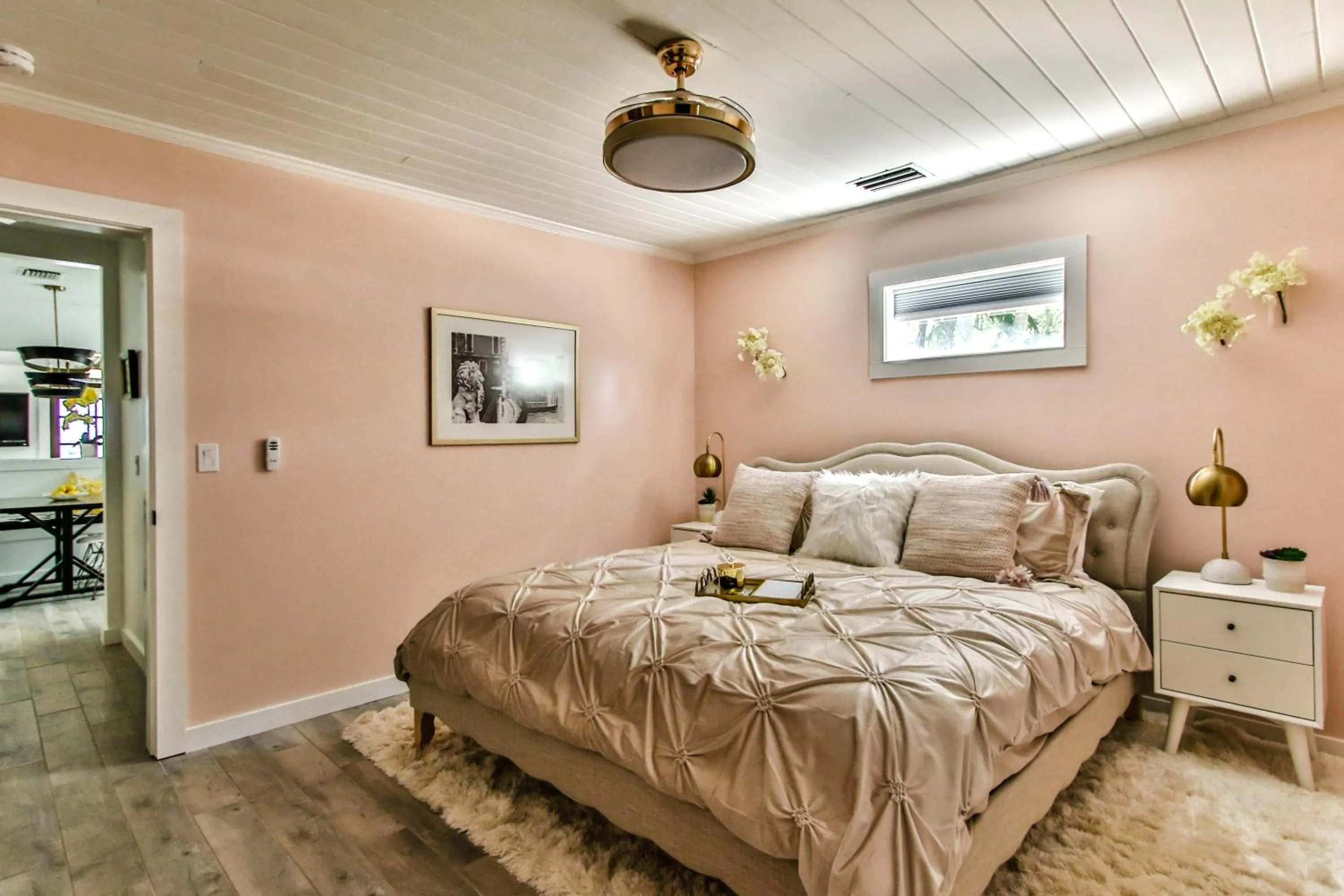 Bed in Island View Cottages Sebastian