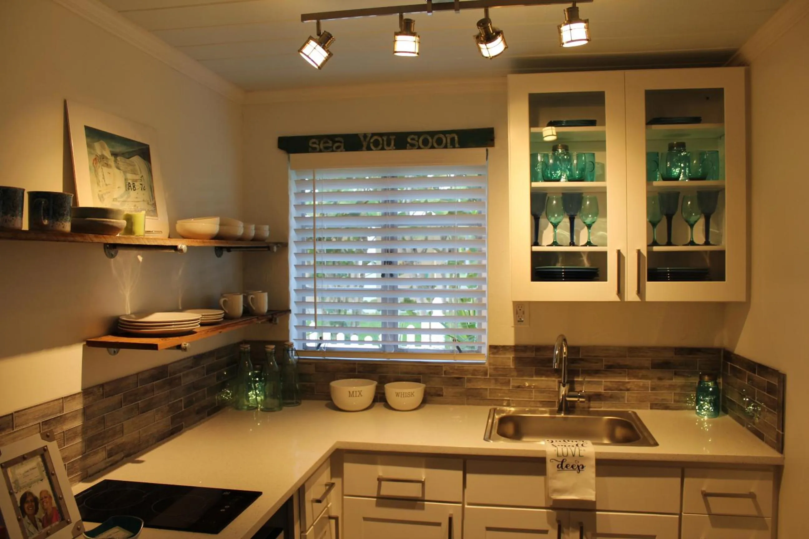 Island View Cottages Sebastian