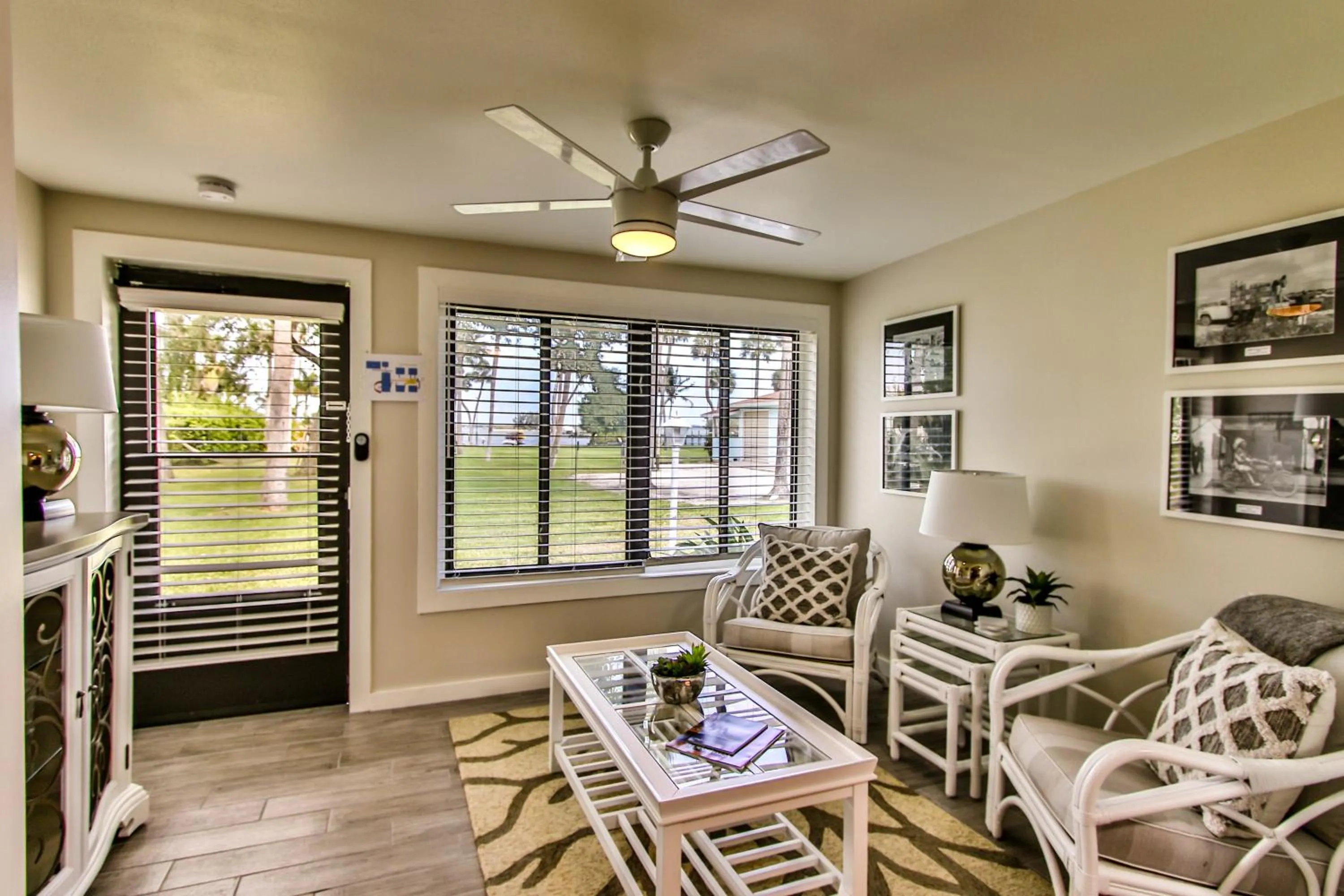 Island View Cottages Sebastian