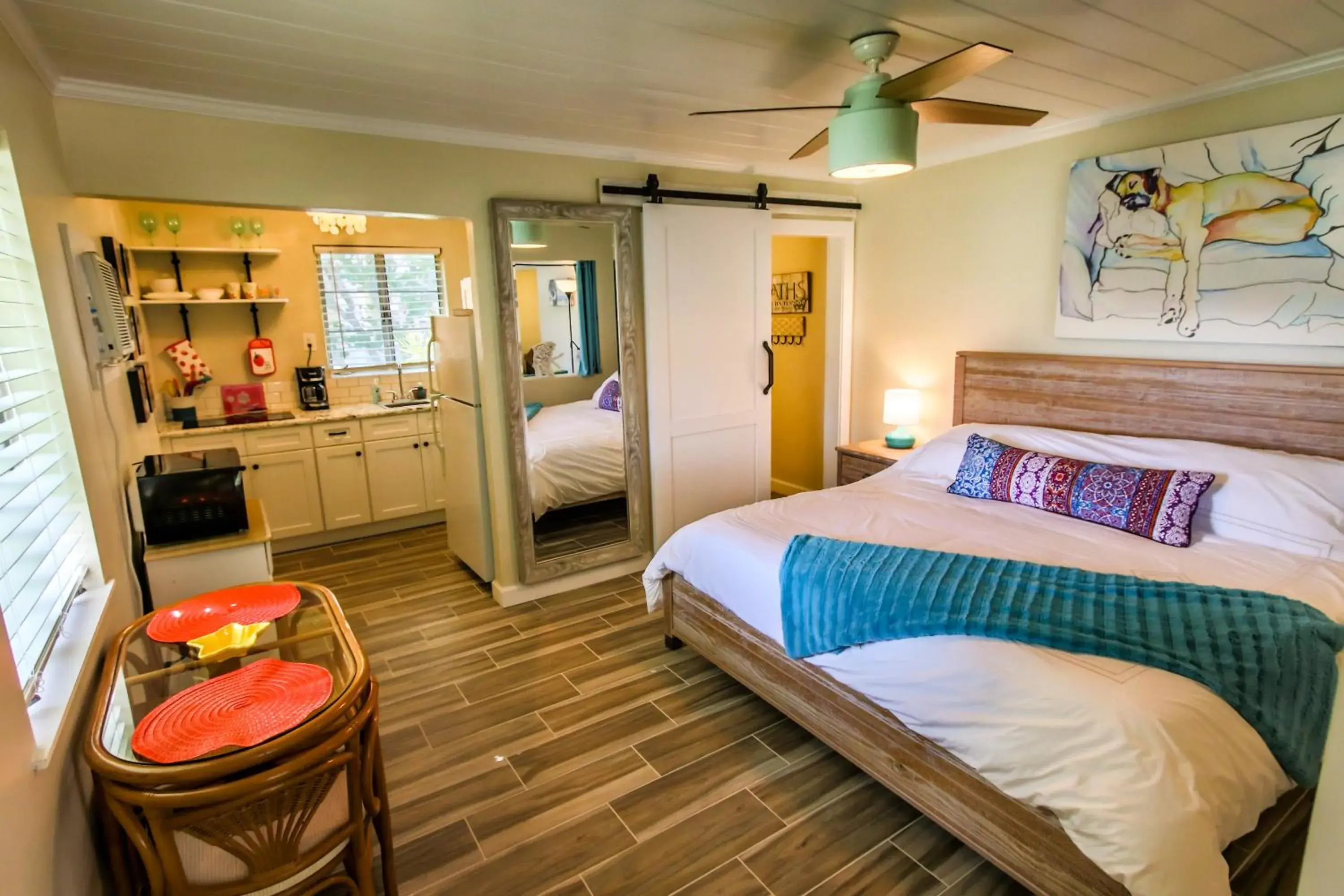 Family Double Room in Island View Cottages Sebastian Family Double Room in Island View Cottages Sebastian