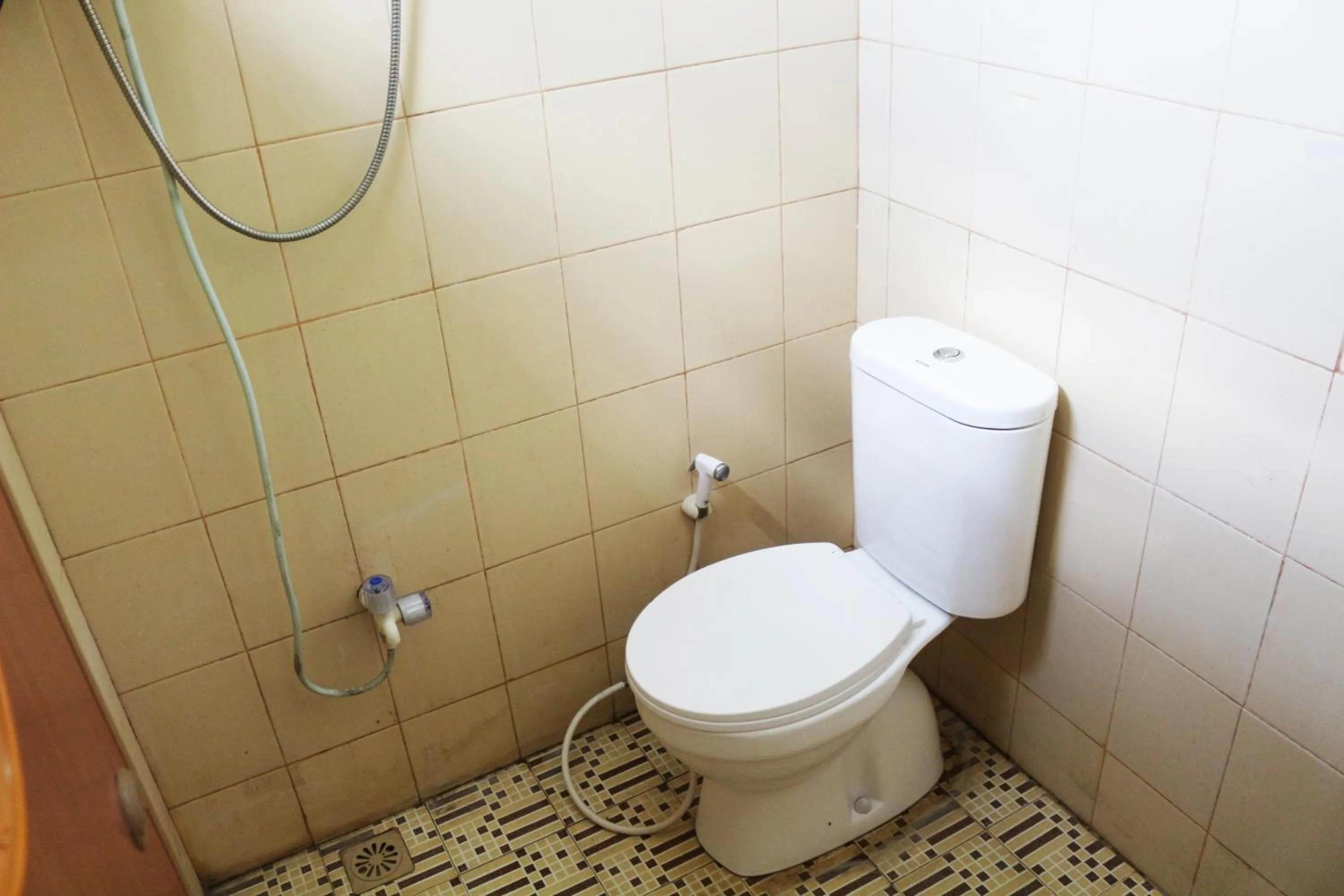 Bathroom in OYO 1722 Villa Ciparay Indah Syariah