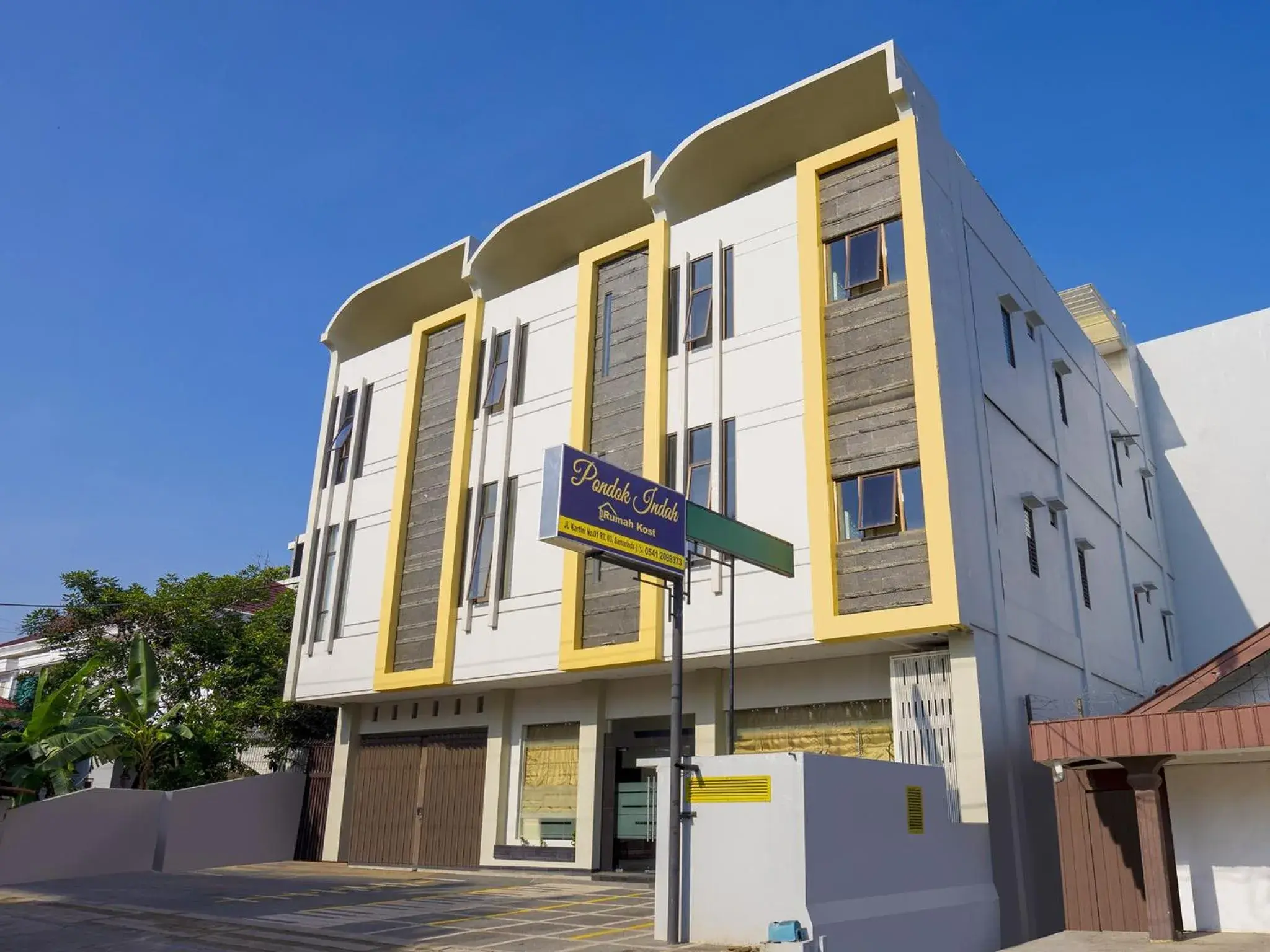 Pondok Indah Guest House by ecommerceloka Pondok Indah Guest House by ecommerceloka