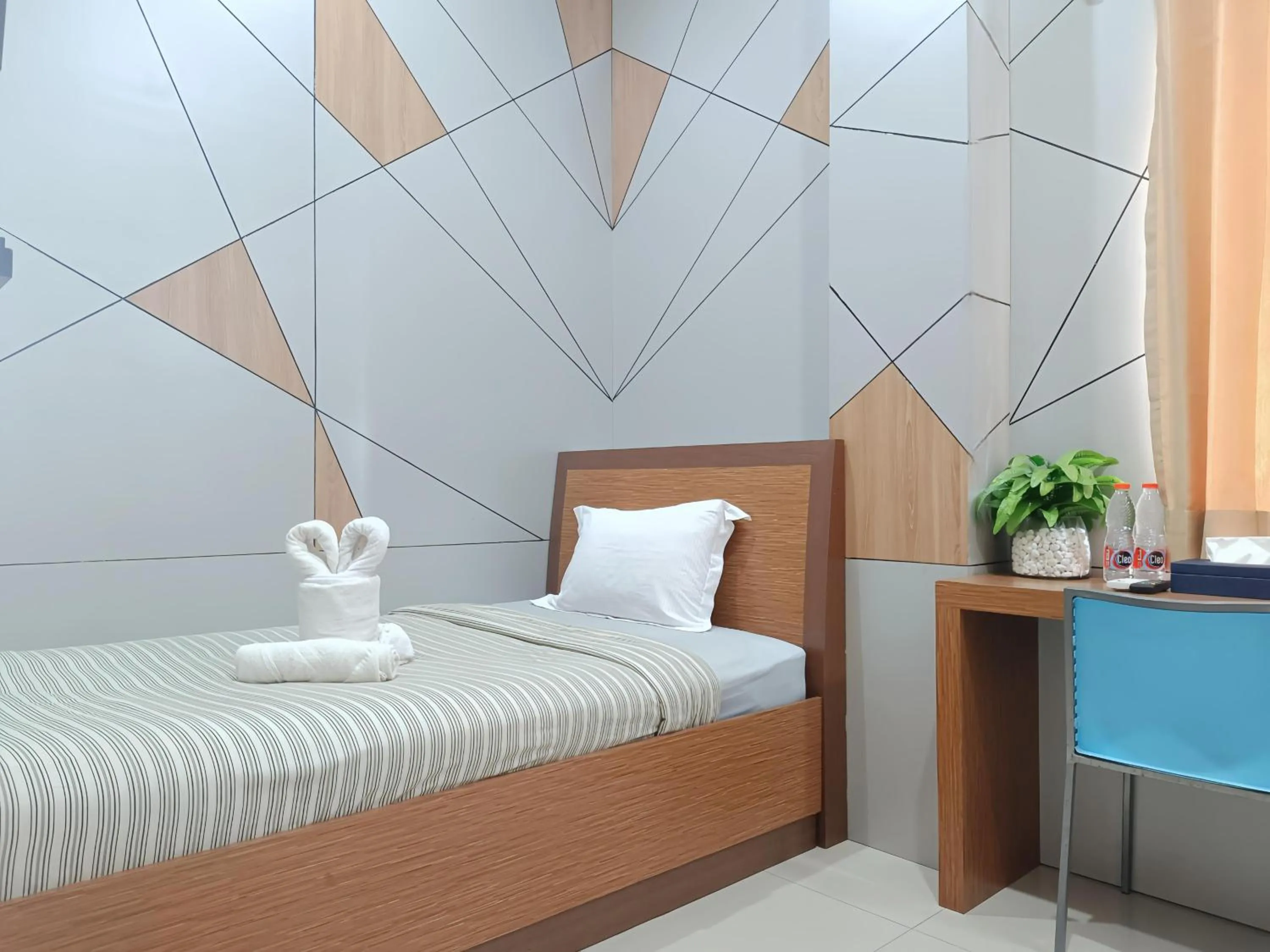 Superior Single Room in Pondok Indah Guest House by ecommerceloka