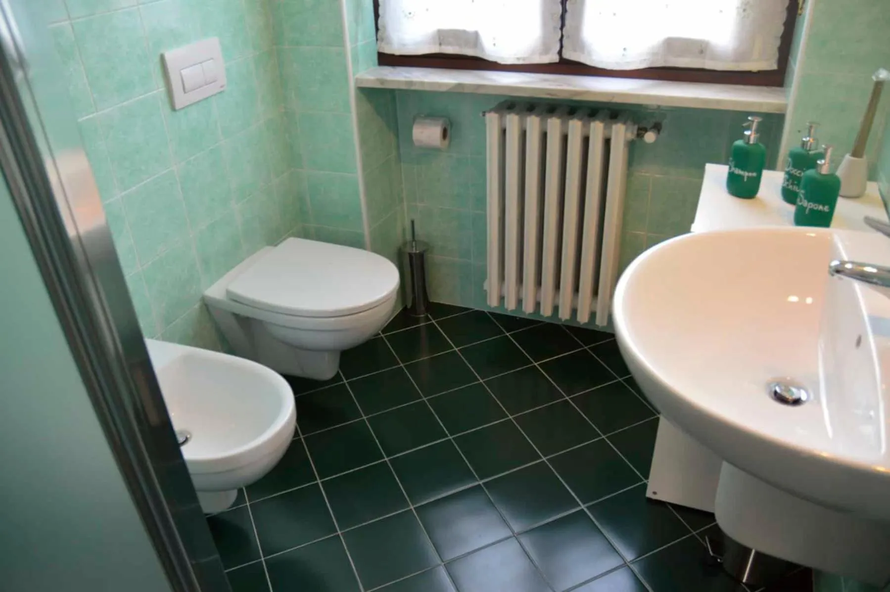 Toilet in Villa Luisa B&B