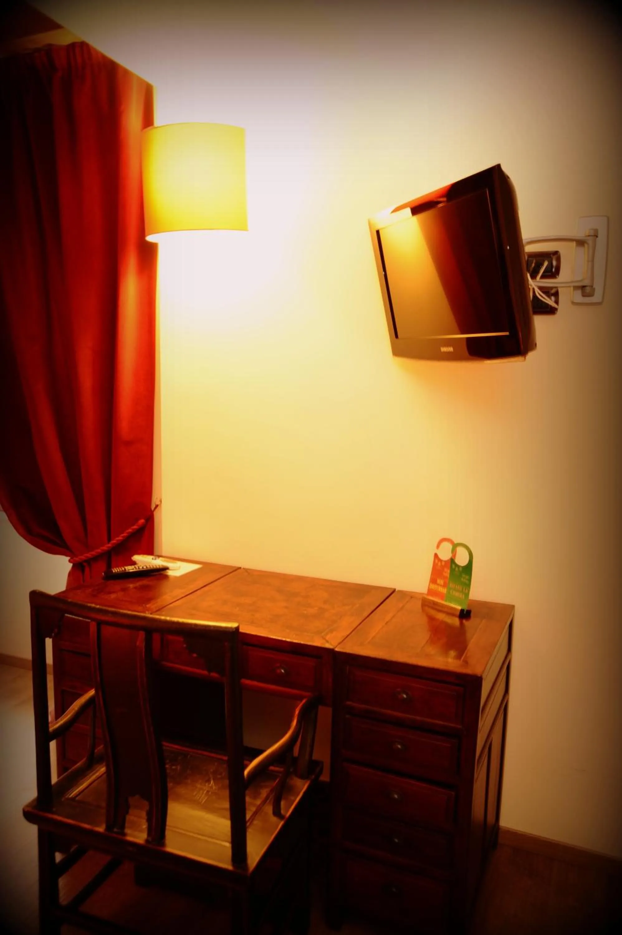 TV and multimedia in Muro Torto - Struttura sanificata giornalmente con prodotti conformi al Decalogo del Ministero Salute - Personale sottoposto a test sierologico periodicamente