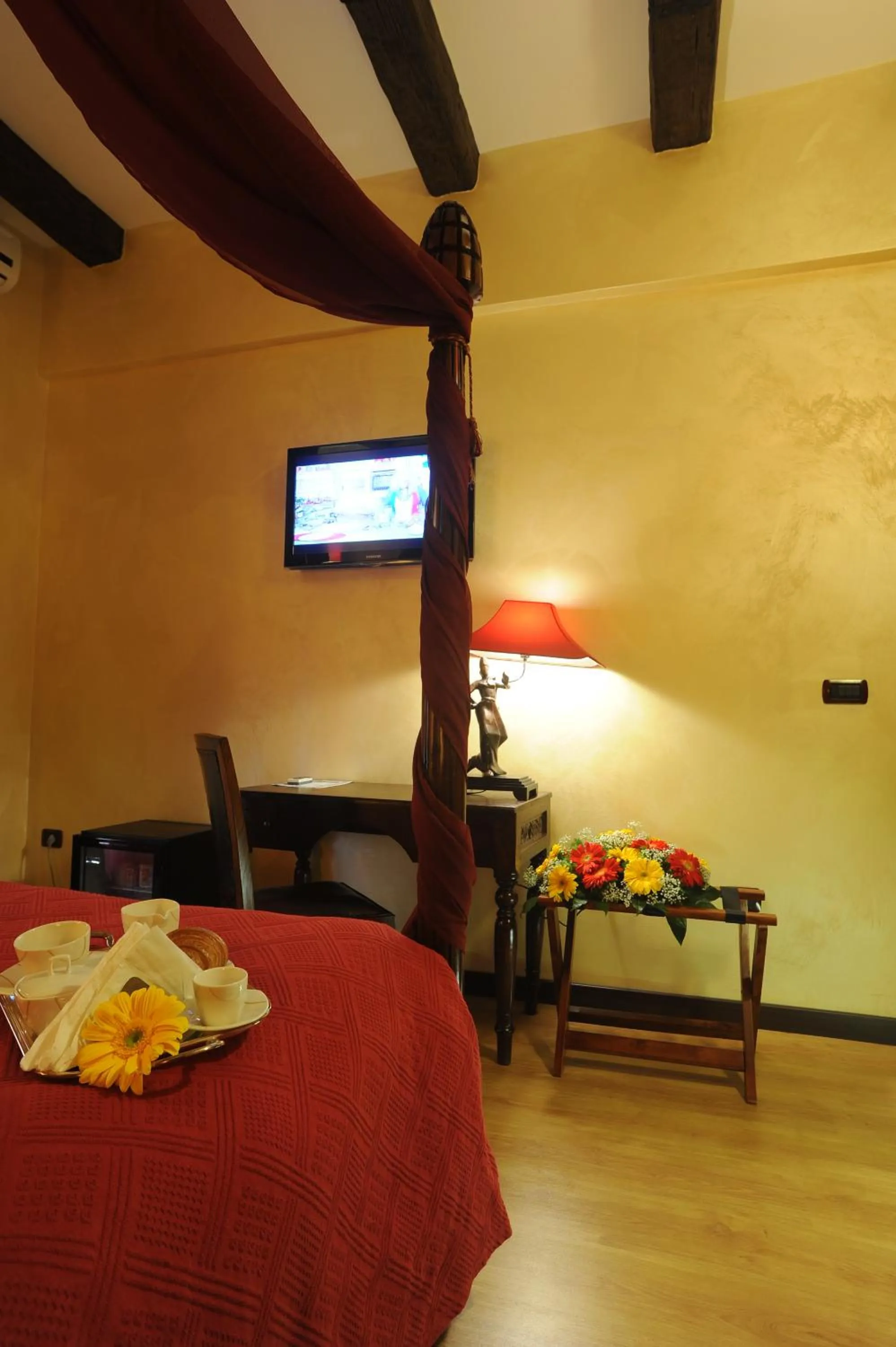 Breakfast, Bed in Muro Torto - Struttura sanificata giornalmente con prodotti conformi al Decalogo del Ministero Salute - Personale sottoposto a test sierologico periodicamente