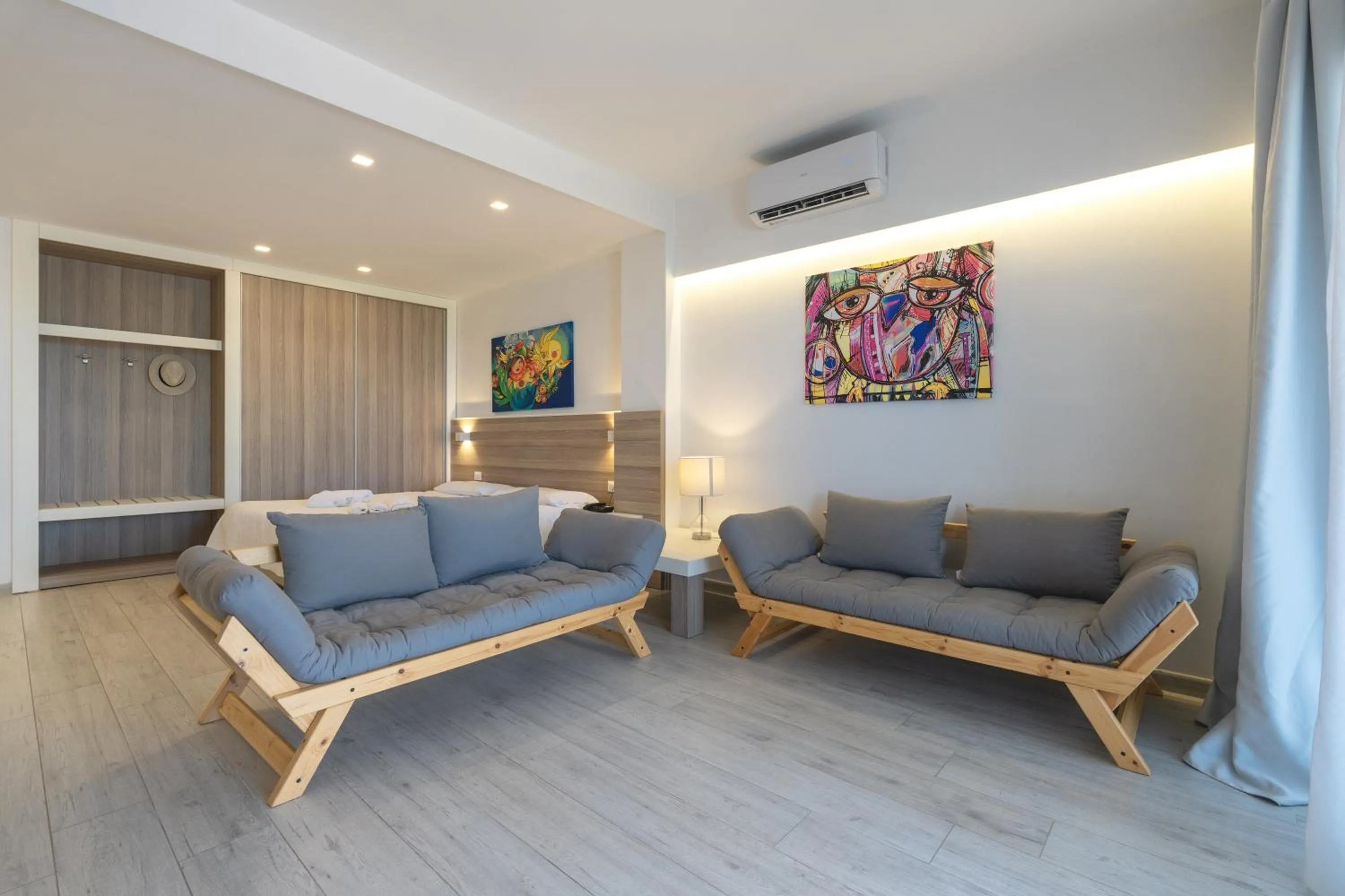 Junior Suite with Sea View in Residence Pietre Bianche ApartHotel