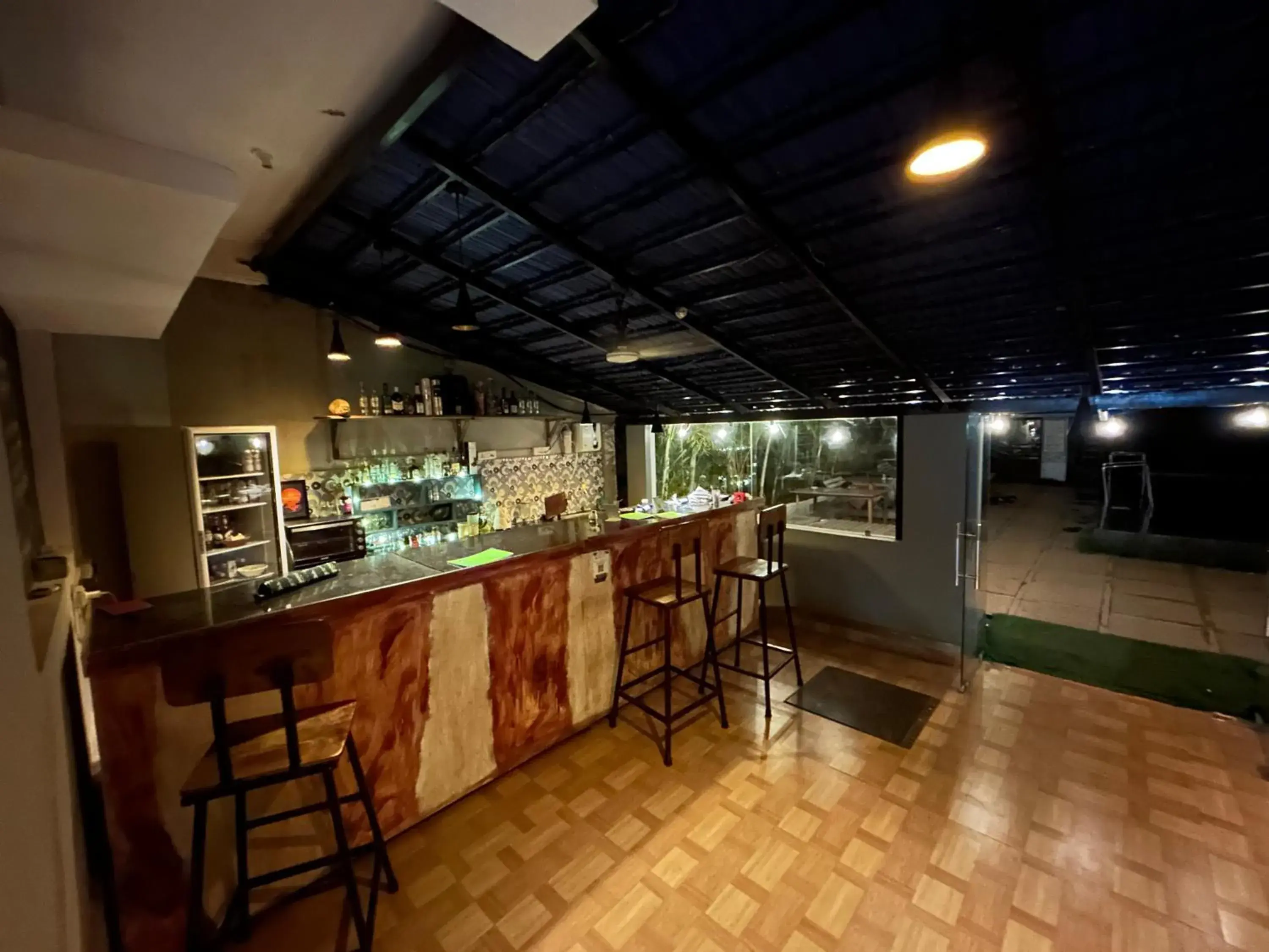 Lounge or bar in Shivam Bnb Mandrem Resort Lounge or bar in Shivam Bnb Mandrem Resort