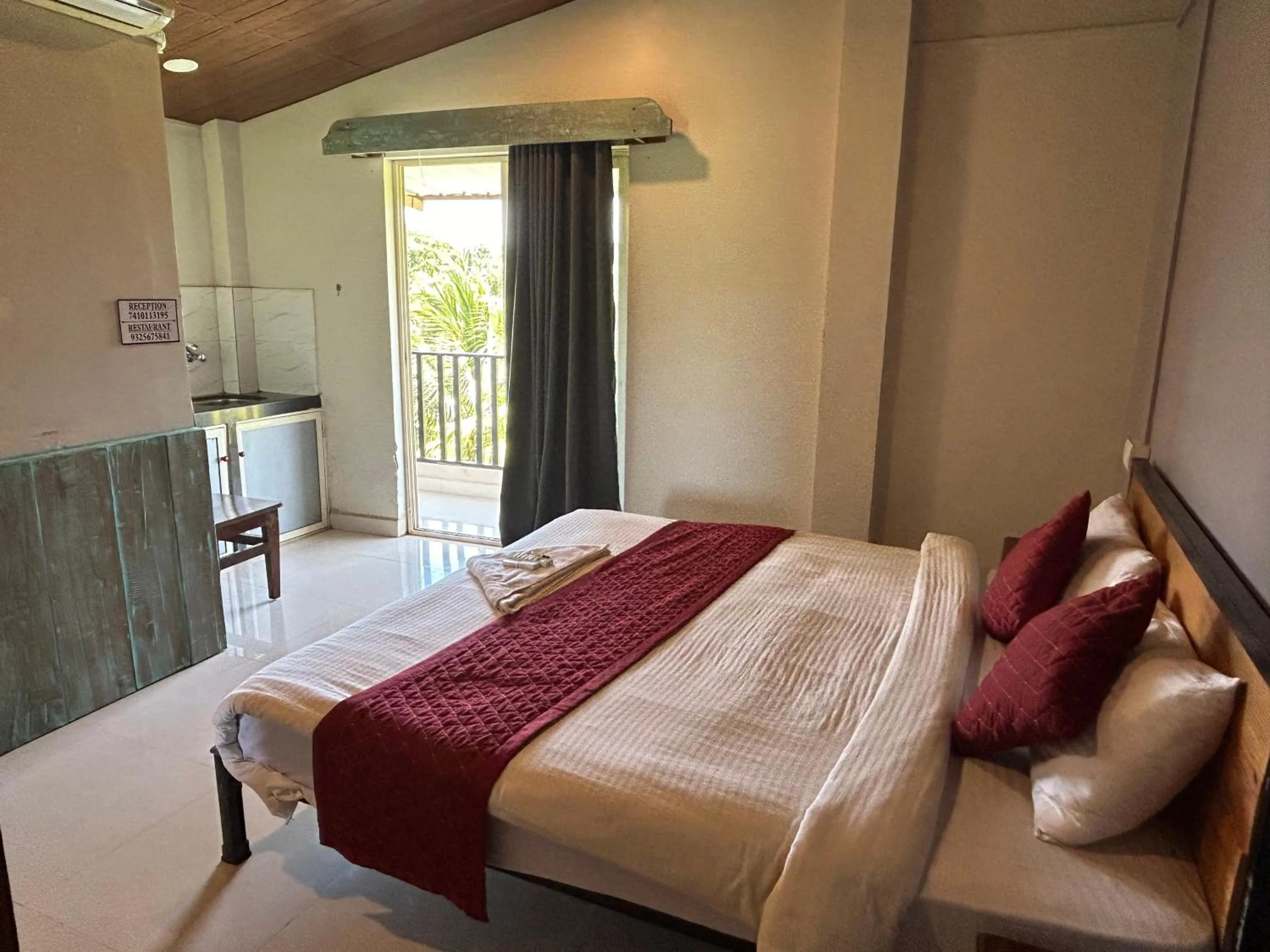 Bed in Shivam Bnb Mandrem Resort